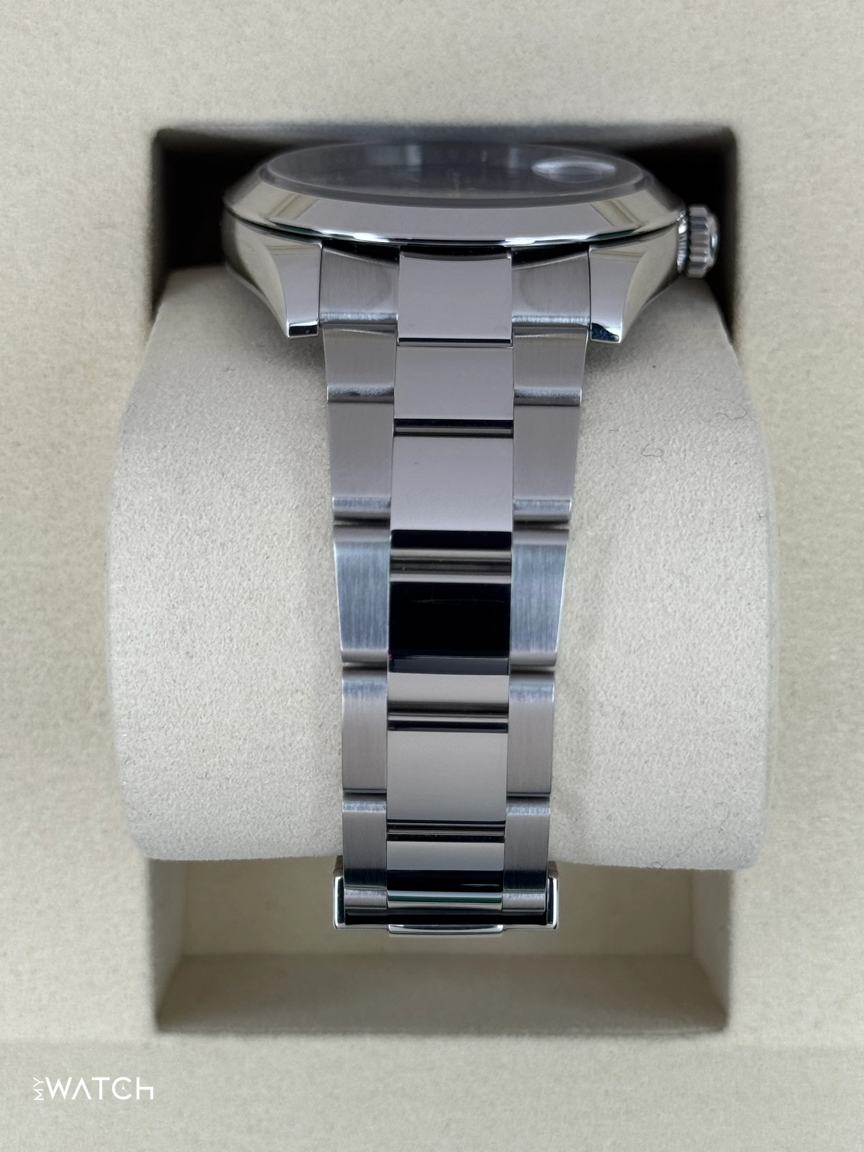 NEW 2025 Rolex Datejust 41mm 126300 Oyster Blue Roman Numeral Dial - Image 3