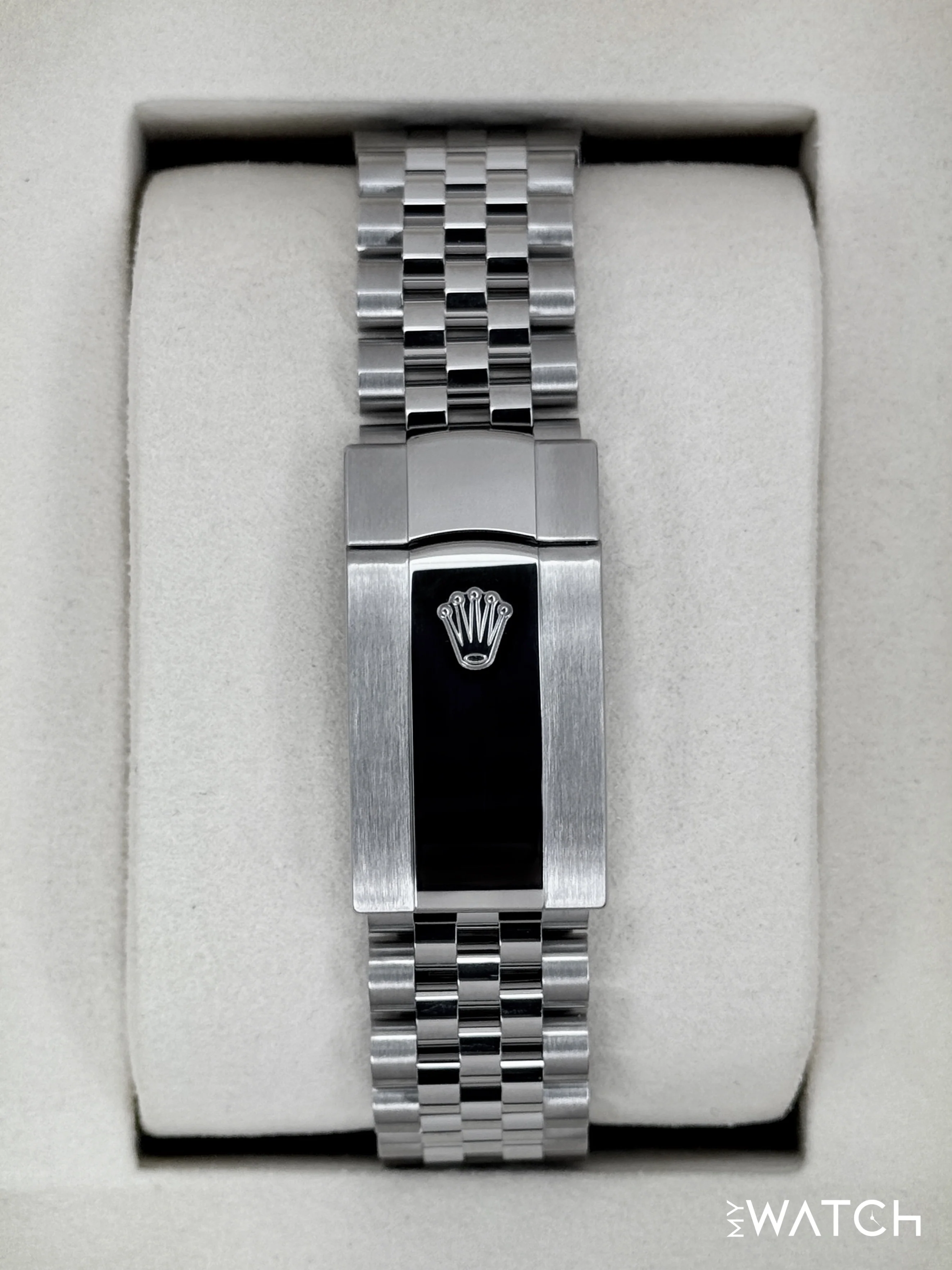 NEW 2025 Rolex Datejust 41mm 126300 Stainless Steel Jubilee Rhodium Dial - Image 2