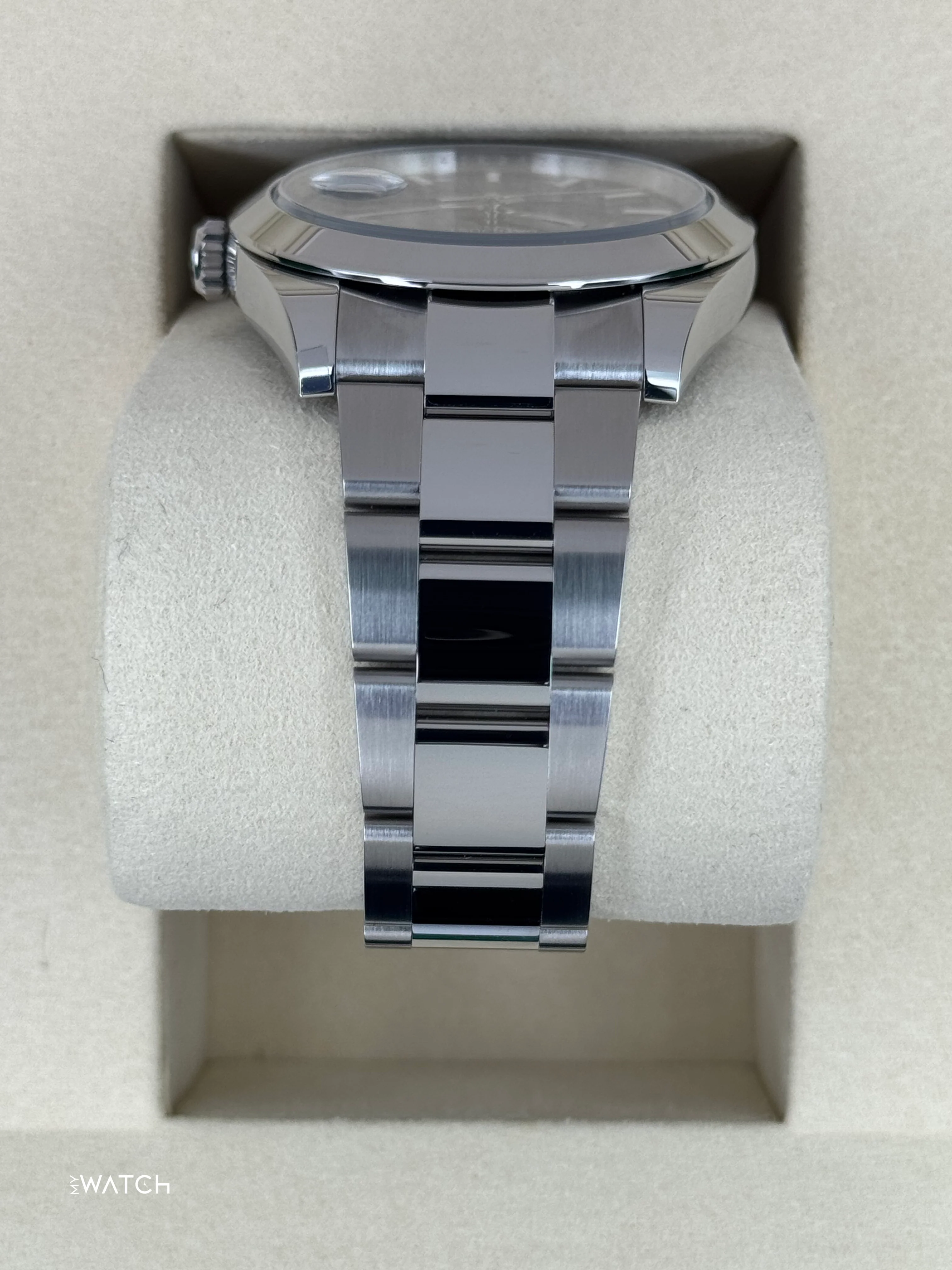 NEW 2025 Rolex Datejust 41mm 126300 Stainless Steel Oyster Blue Dial - Image 4