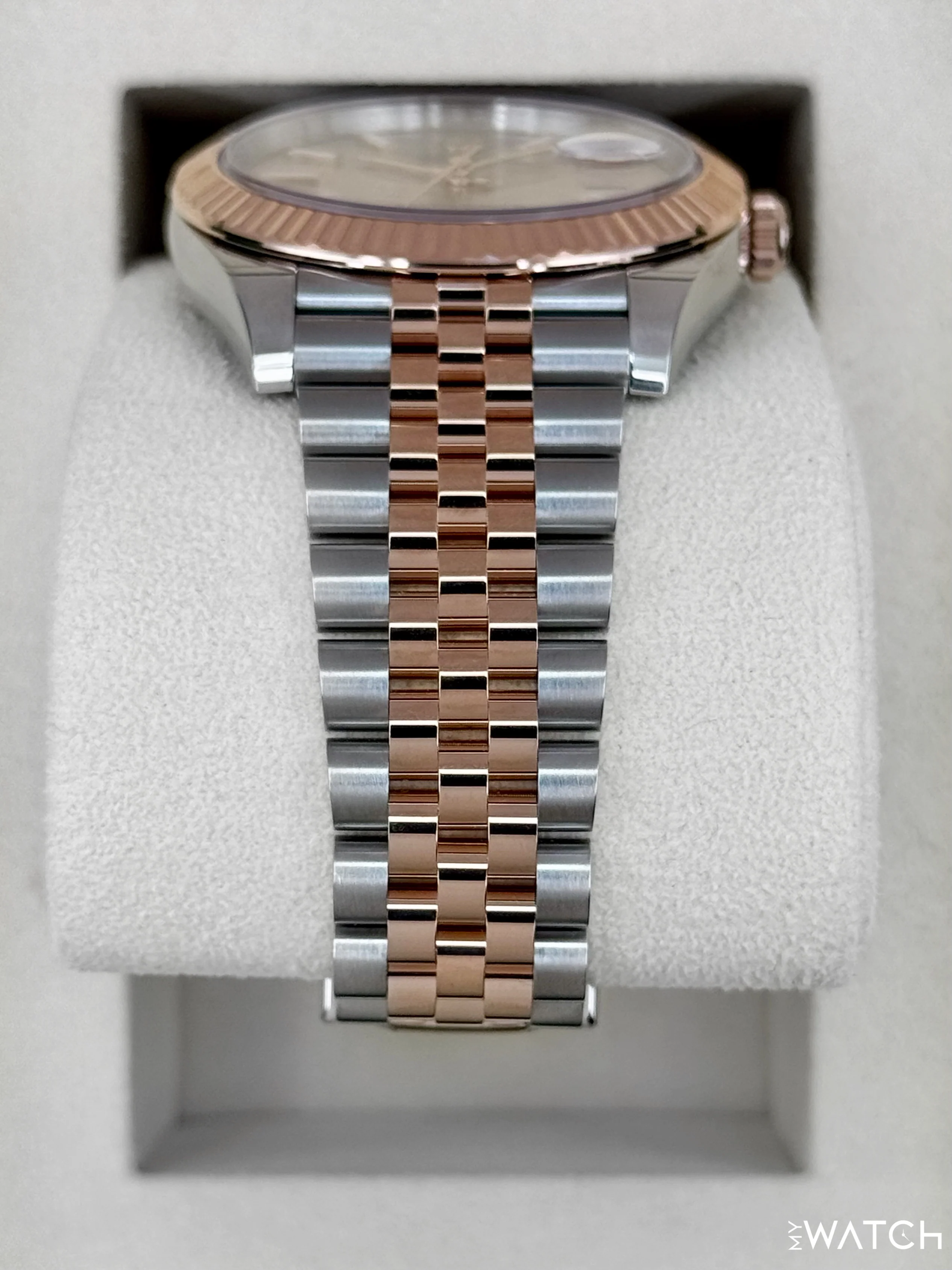 NEW 2025 Rolex Datejust 41mm 126331 Two-Tone Jubilee Sundust Dial - Image 3