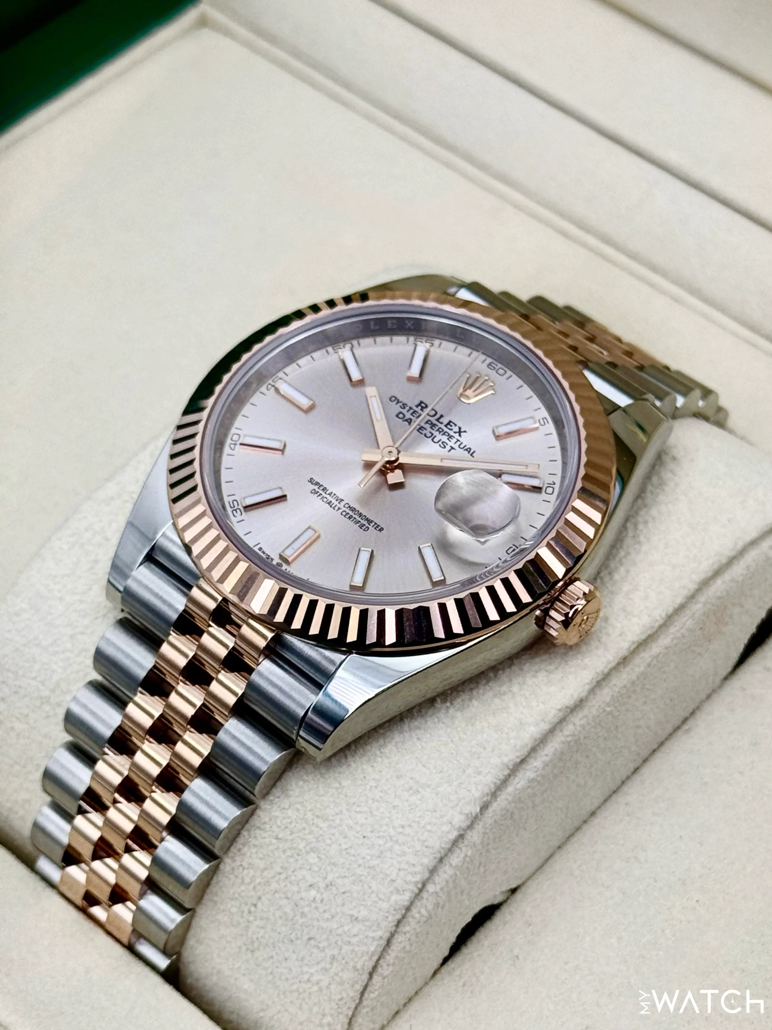 NEW 2025 Rolex Datejust 41mm 126331 Two-Tone Jubilee Sundust Dial - Image 5