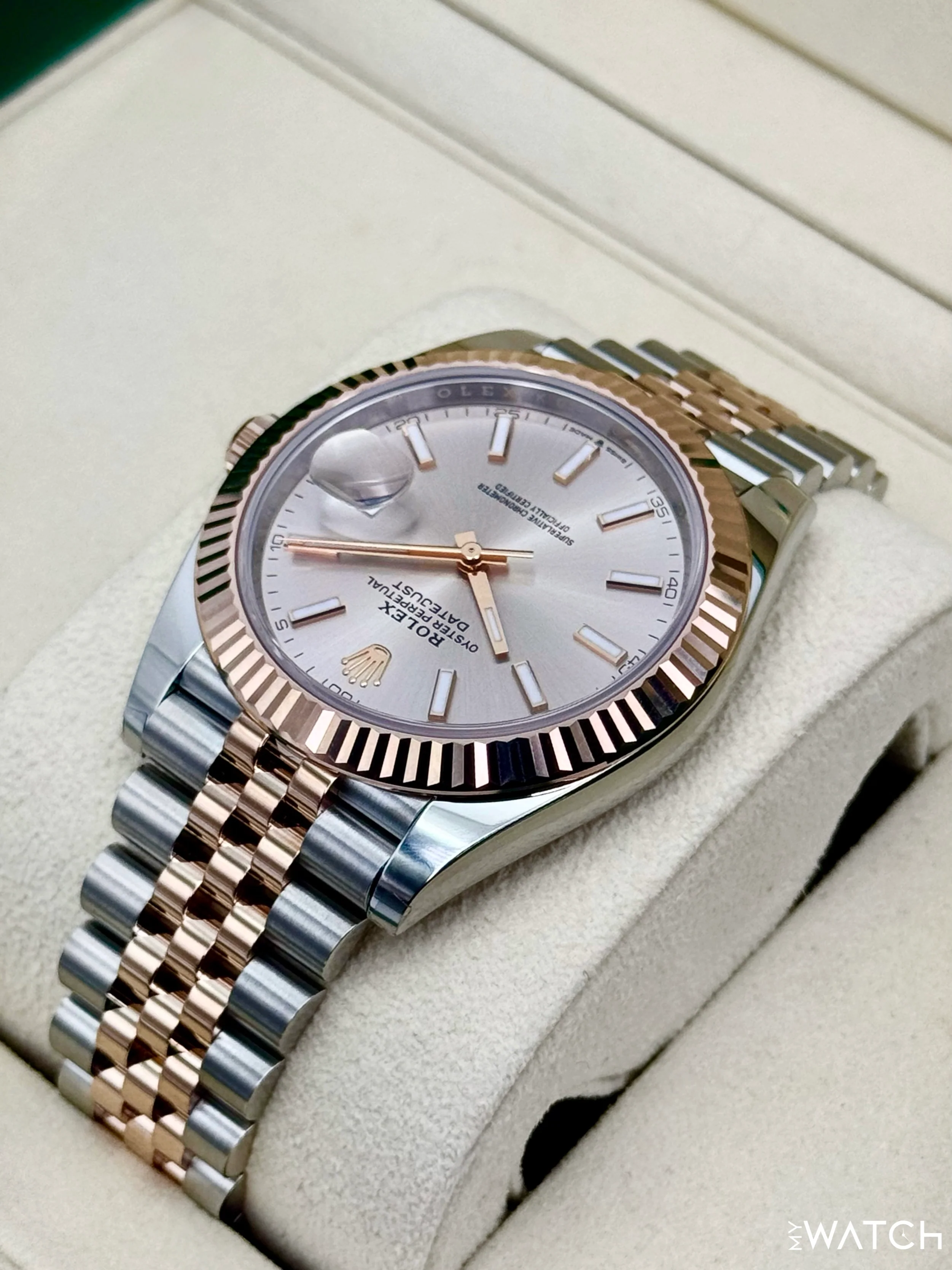 NEW 2025 Rolex Datejust 41mm 126331 Two-Tone Jubilee Sundust Dial - Image 7