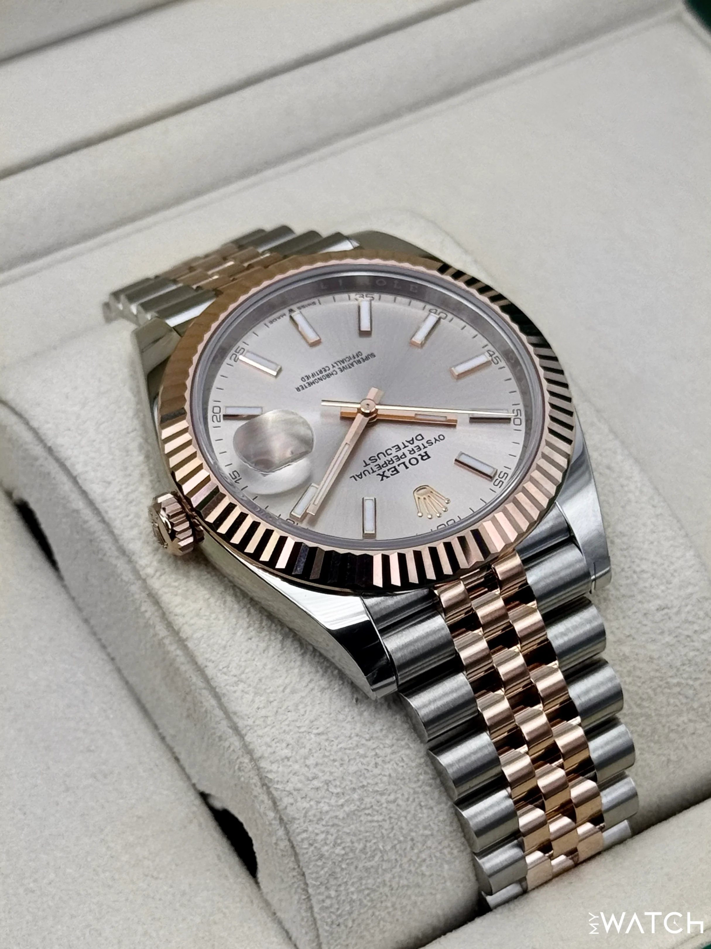 NEW 2025 Rolex Datejust 41mm 126331 Two-Tone Jubilee Sundust Dial - Image 8