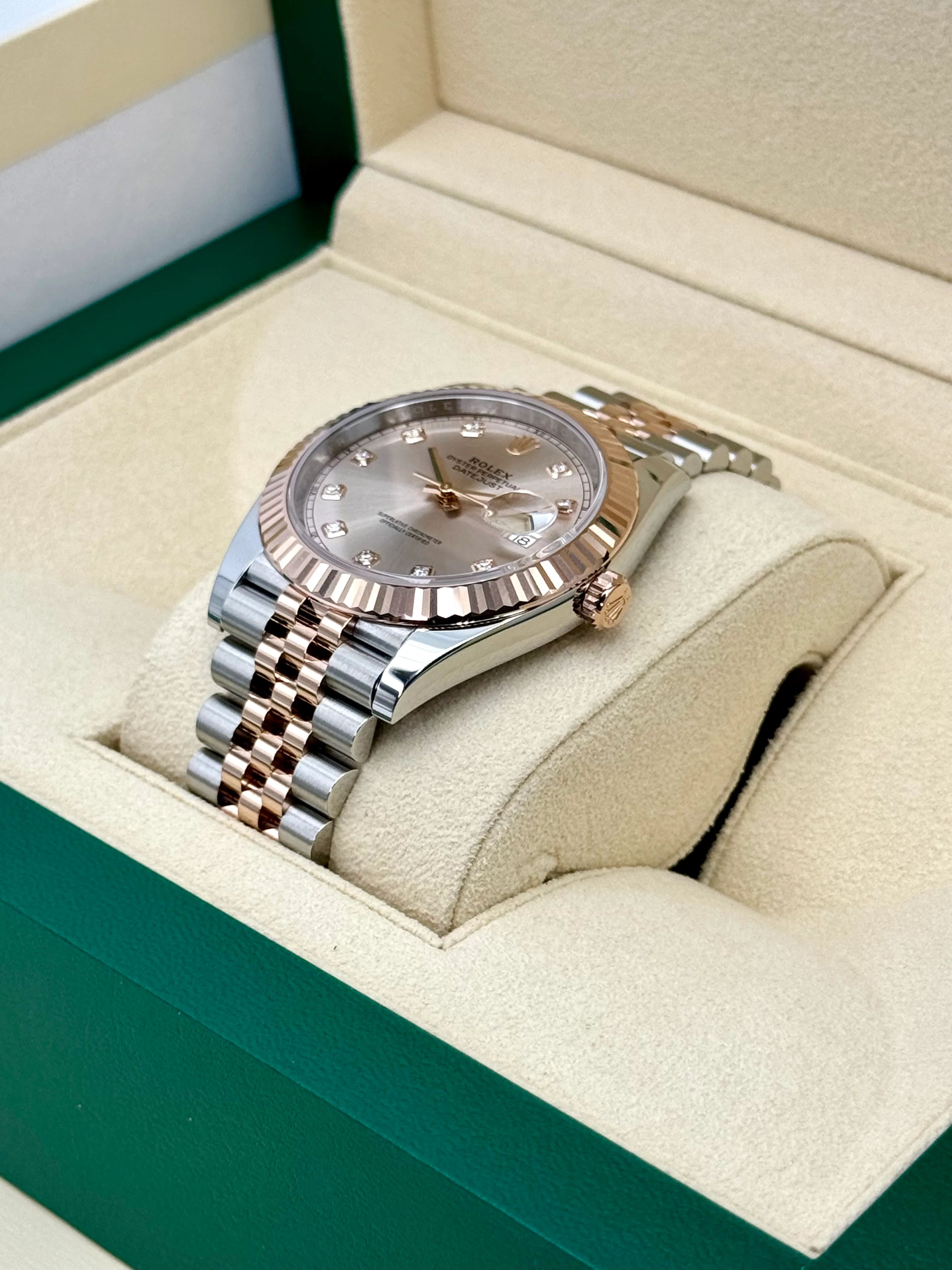 NEW 2025 Rolex Datejust 41mm 126331 Two-Tone Jubilee Sundust Diamond Dial - Image 5