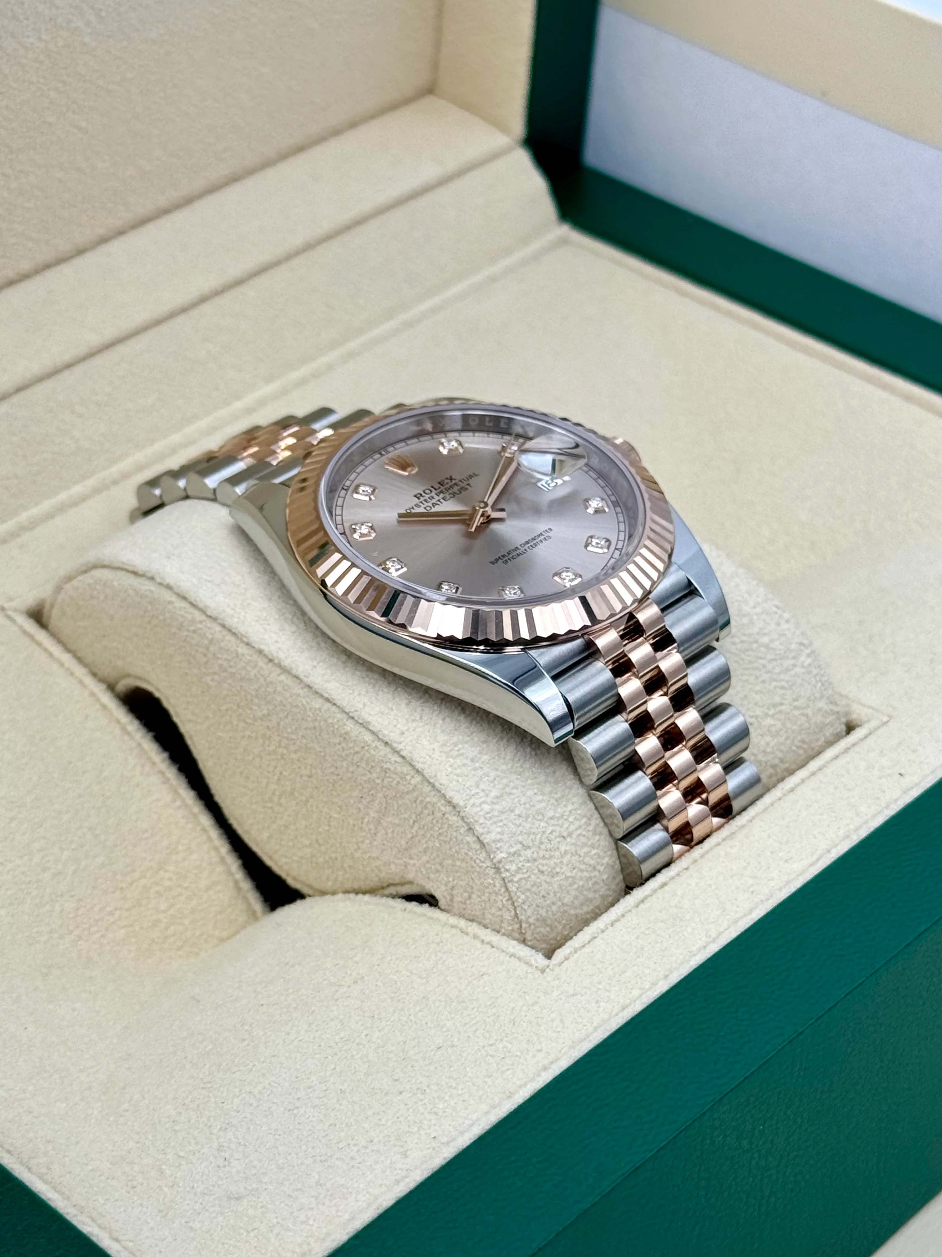 NEW 2025 Rolex Datejust 41mm 126331 Two-Tone Jubilee Sundust Diamond Dial - Image 6