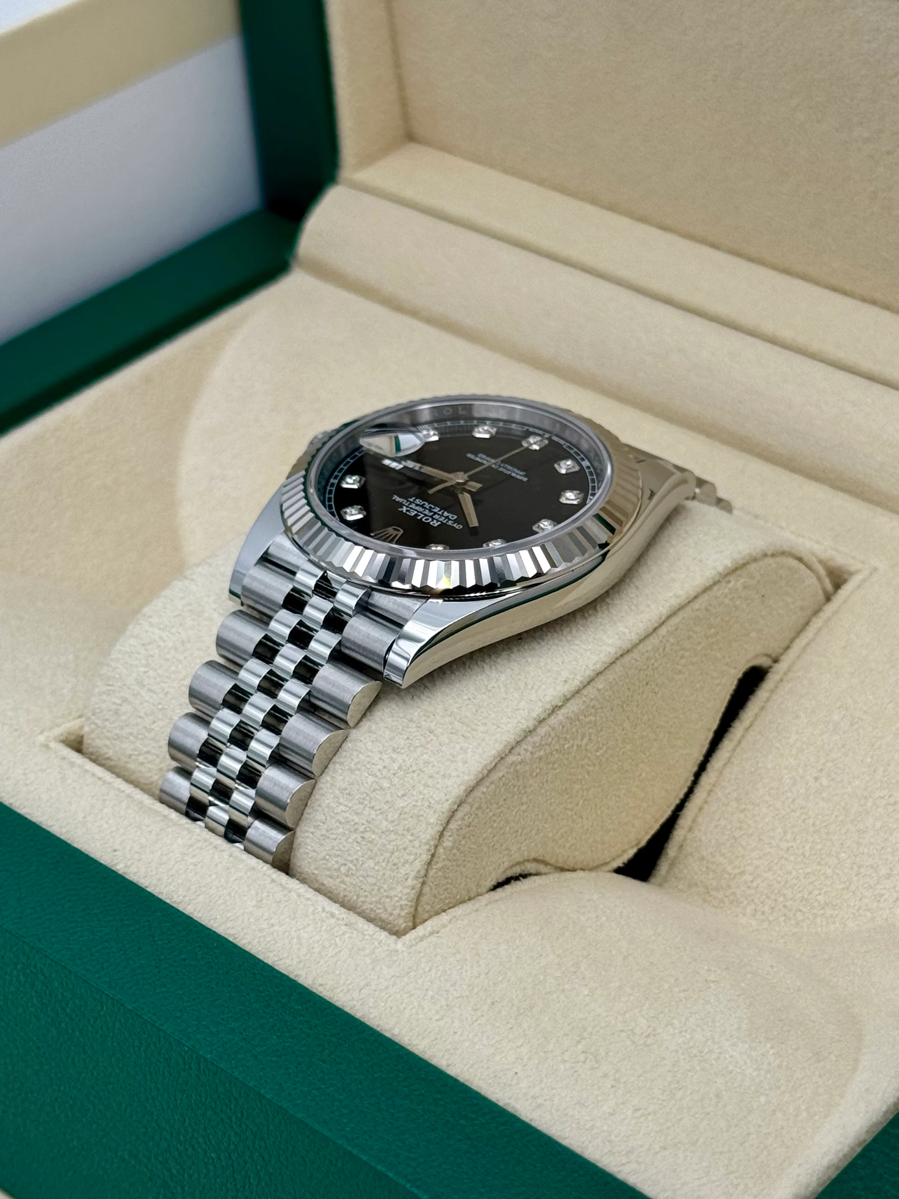 NEW 2025 Rolex Datejust 41mm 126334 Jubilee Black Diamond Dial - Image 7