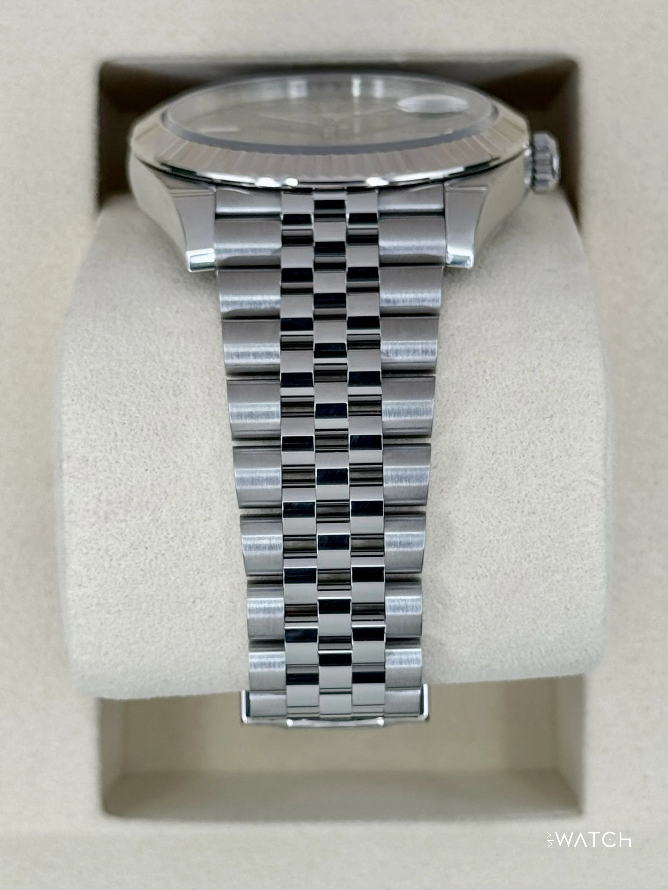 NEW 2025 Rolex Datejust 41mm 126334 Jubilee Wimbledon Dial (STICKERED) - Image 3
