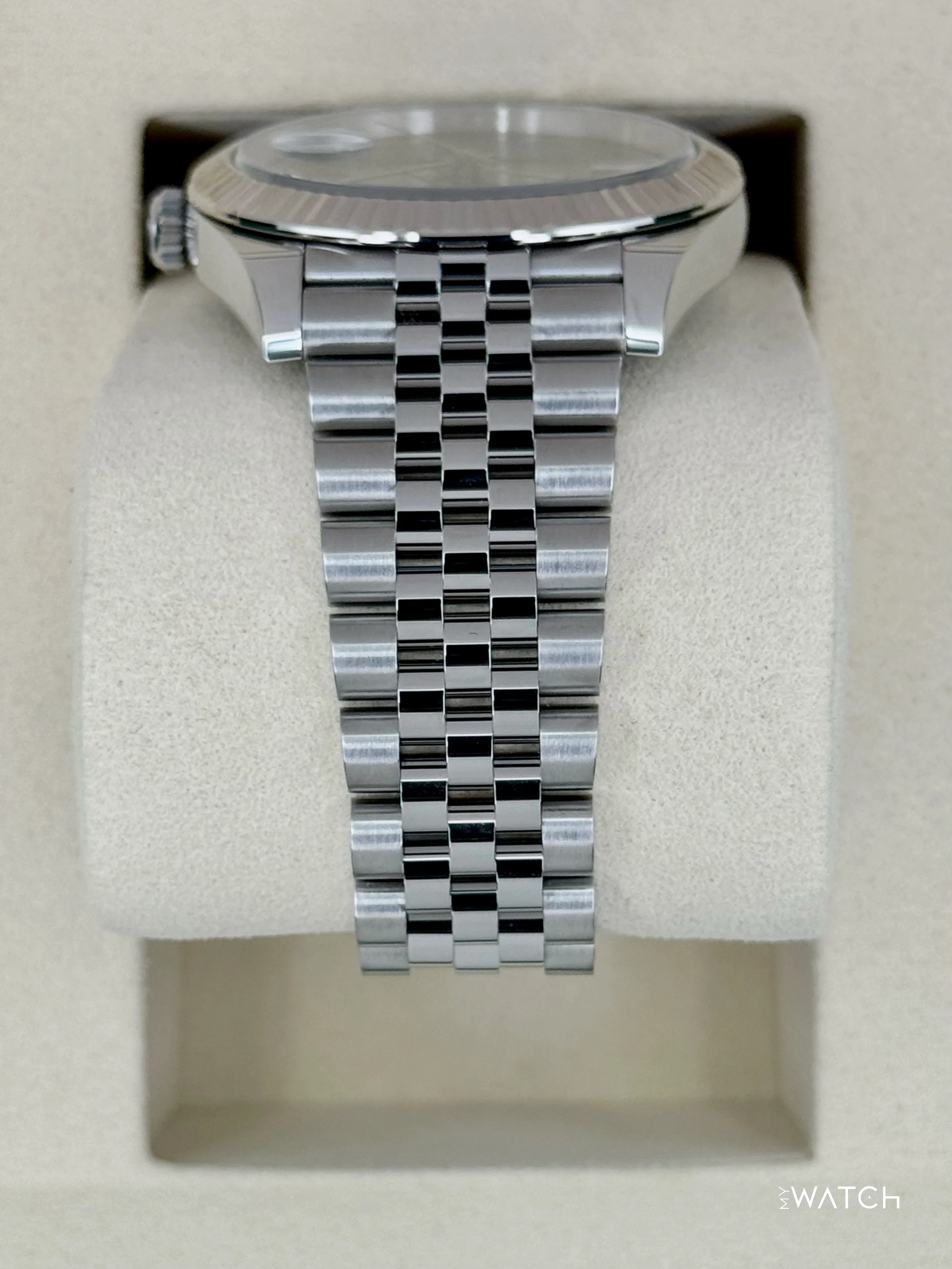 NEW 2025 Rolex Datejust 41mm 126334 Jubilee Wimbledon Dial (STICKERED) - Image 4