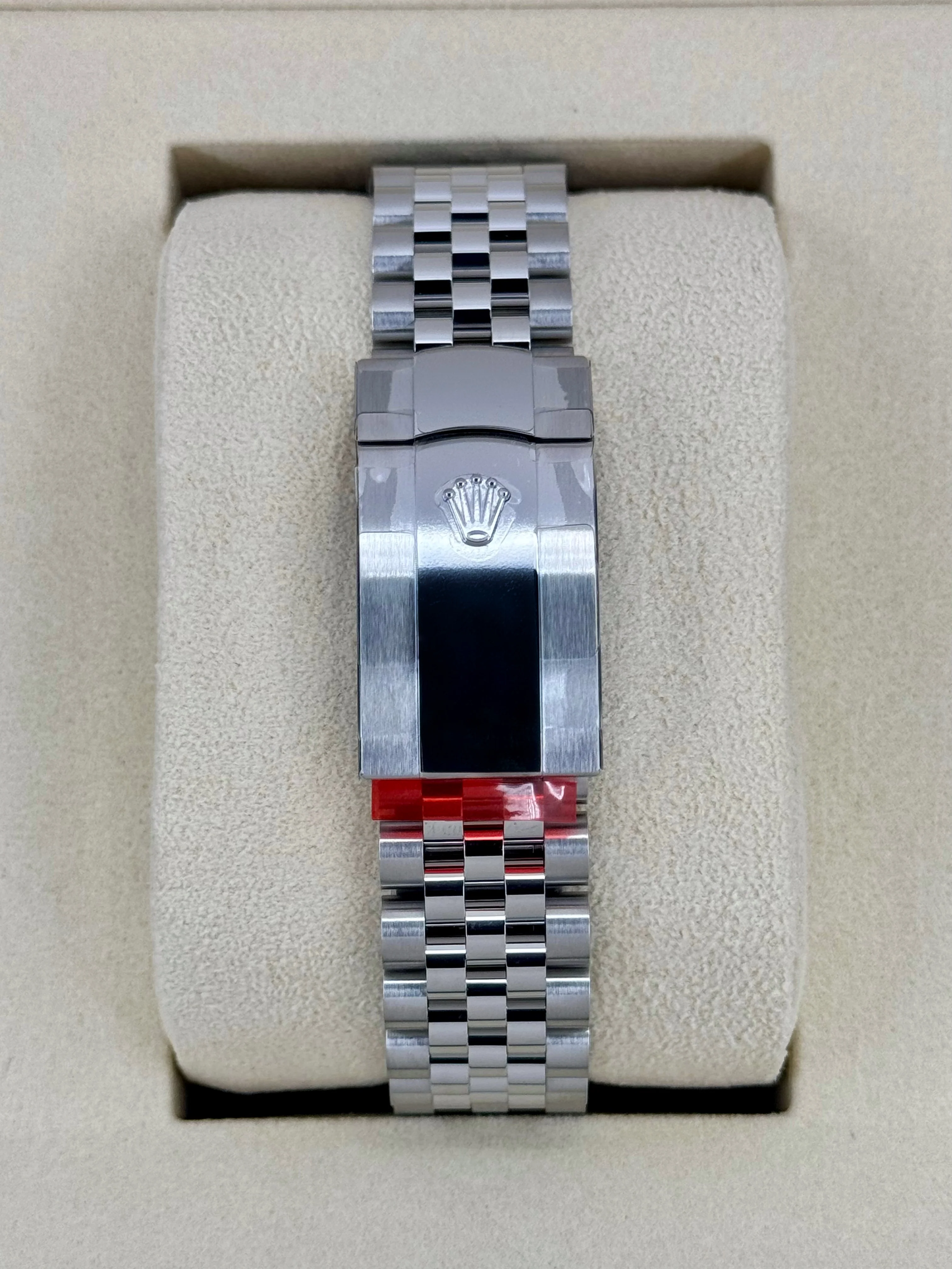 NEW 2025 Rolex Datejust 41mm 126334 Stainless Steel Jubilee Blue Dial - Image 2