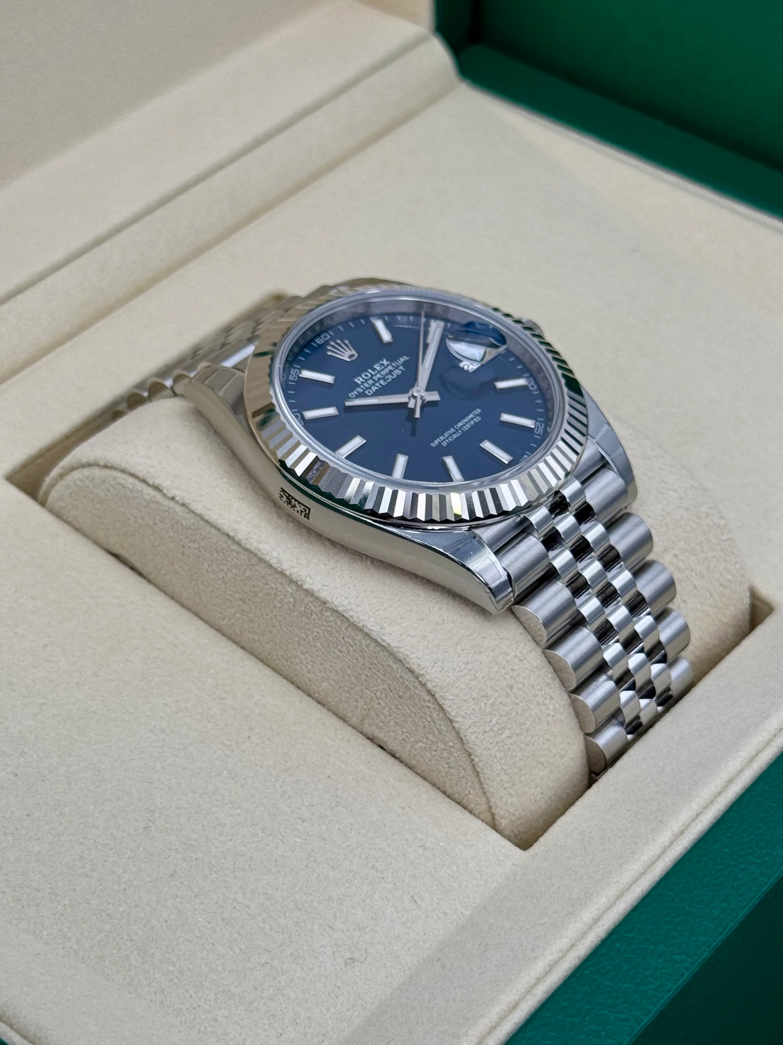 NEW 2025 Rolex Datejust 41mm 126334 Stainless Steel Jubilee Blue Dial - Image 6