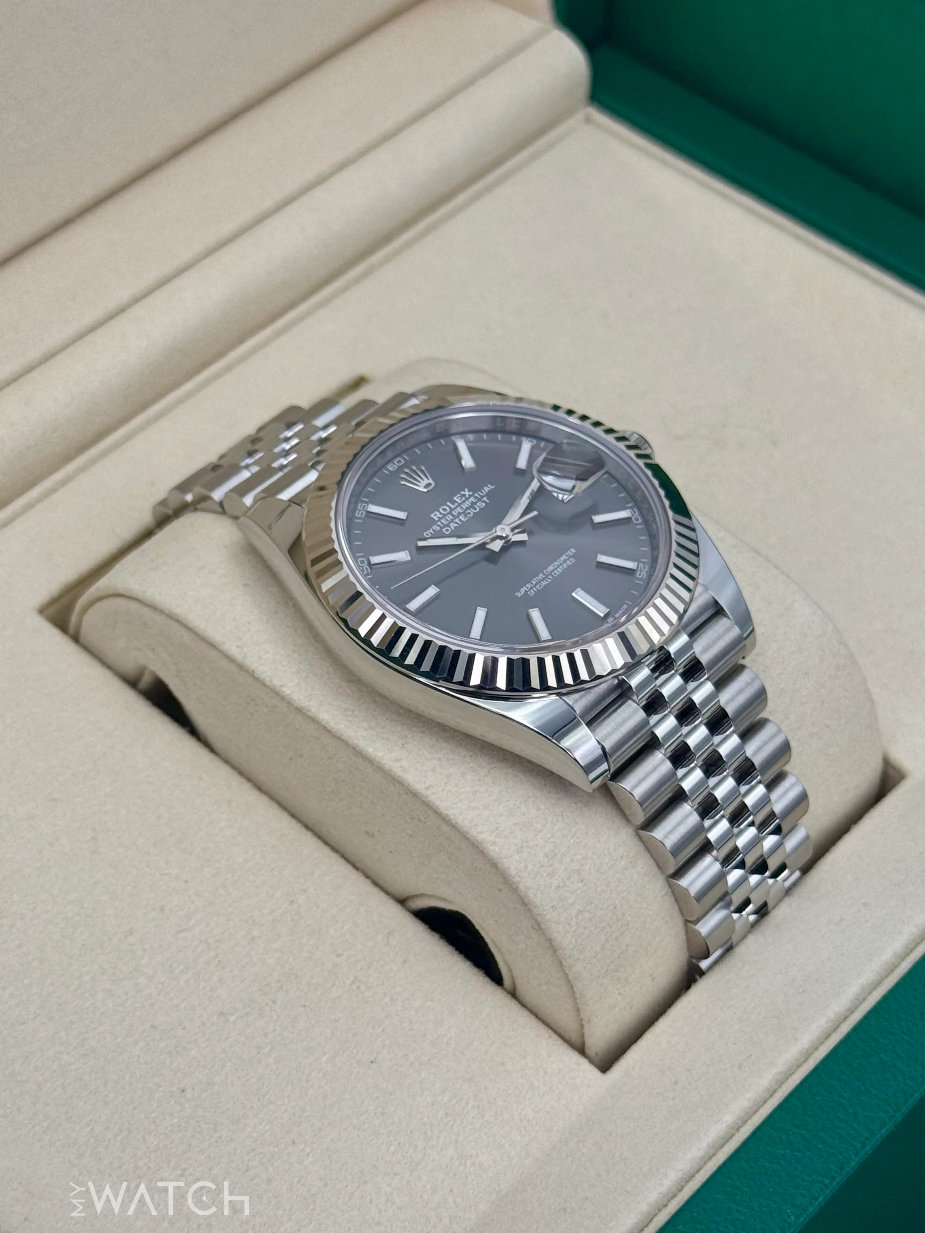 2025 Rolex Datejust 41mm 126334 Stainless Steel Jubilee Rhodium Dial - Image 6