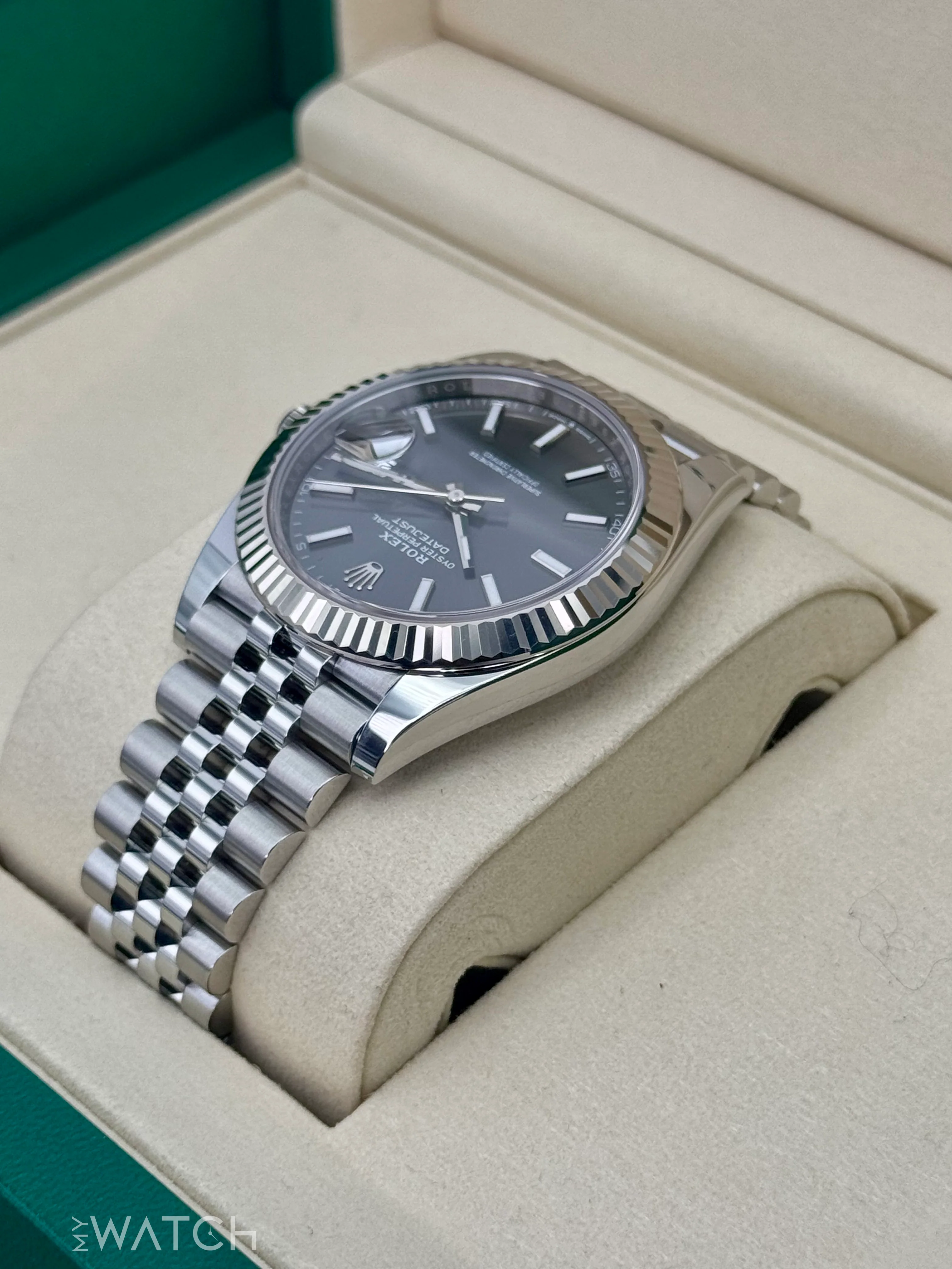 2025 Rolex Datejust 41mm 126334 Stainless Steel Jubilee Rhodium Dial - Image 7