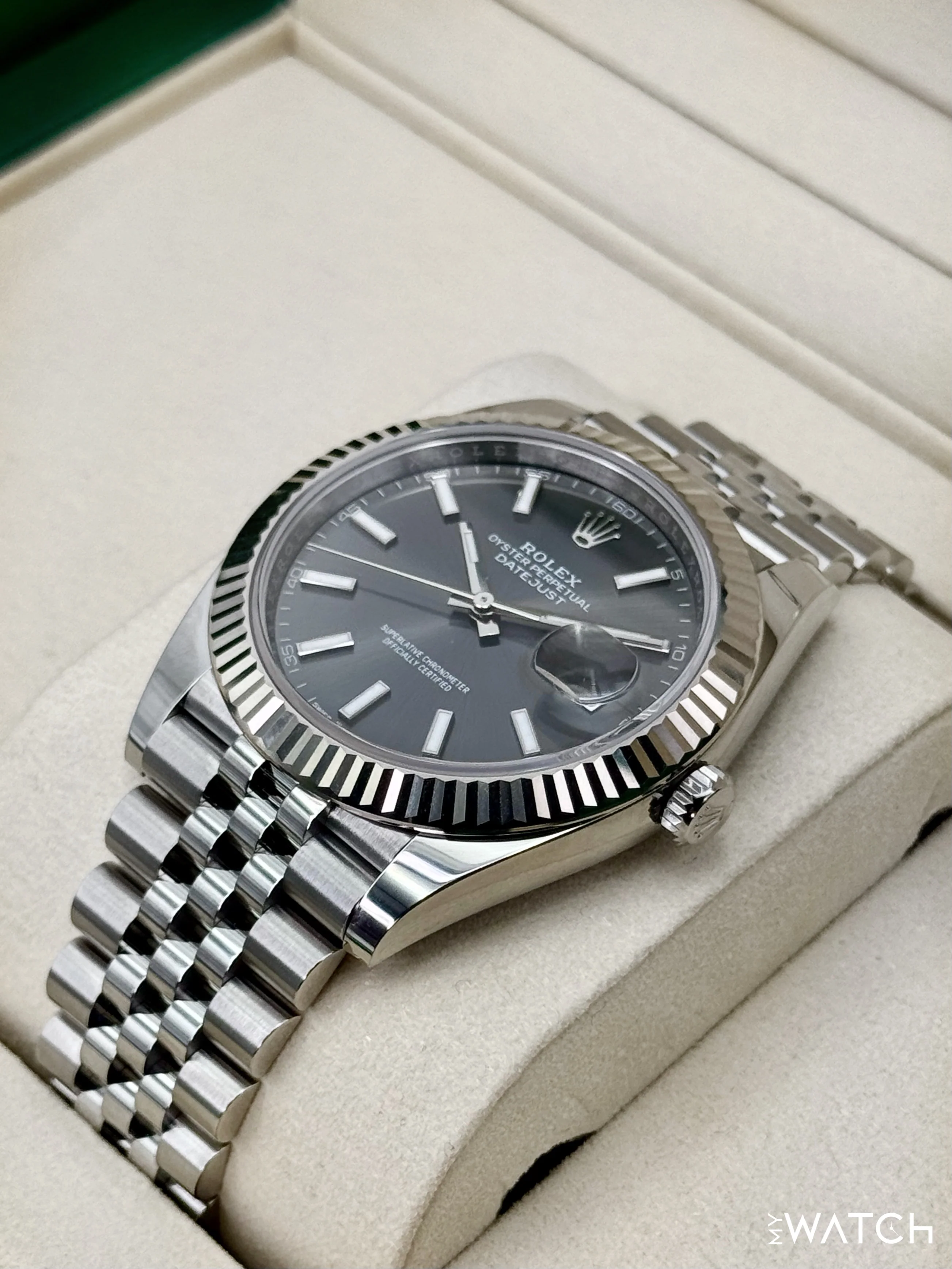 NEW 2025 Rolex Datejust 41mm 126334 Stainless Steel Jubilee Rhodium Dial - Image 5