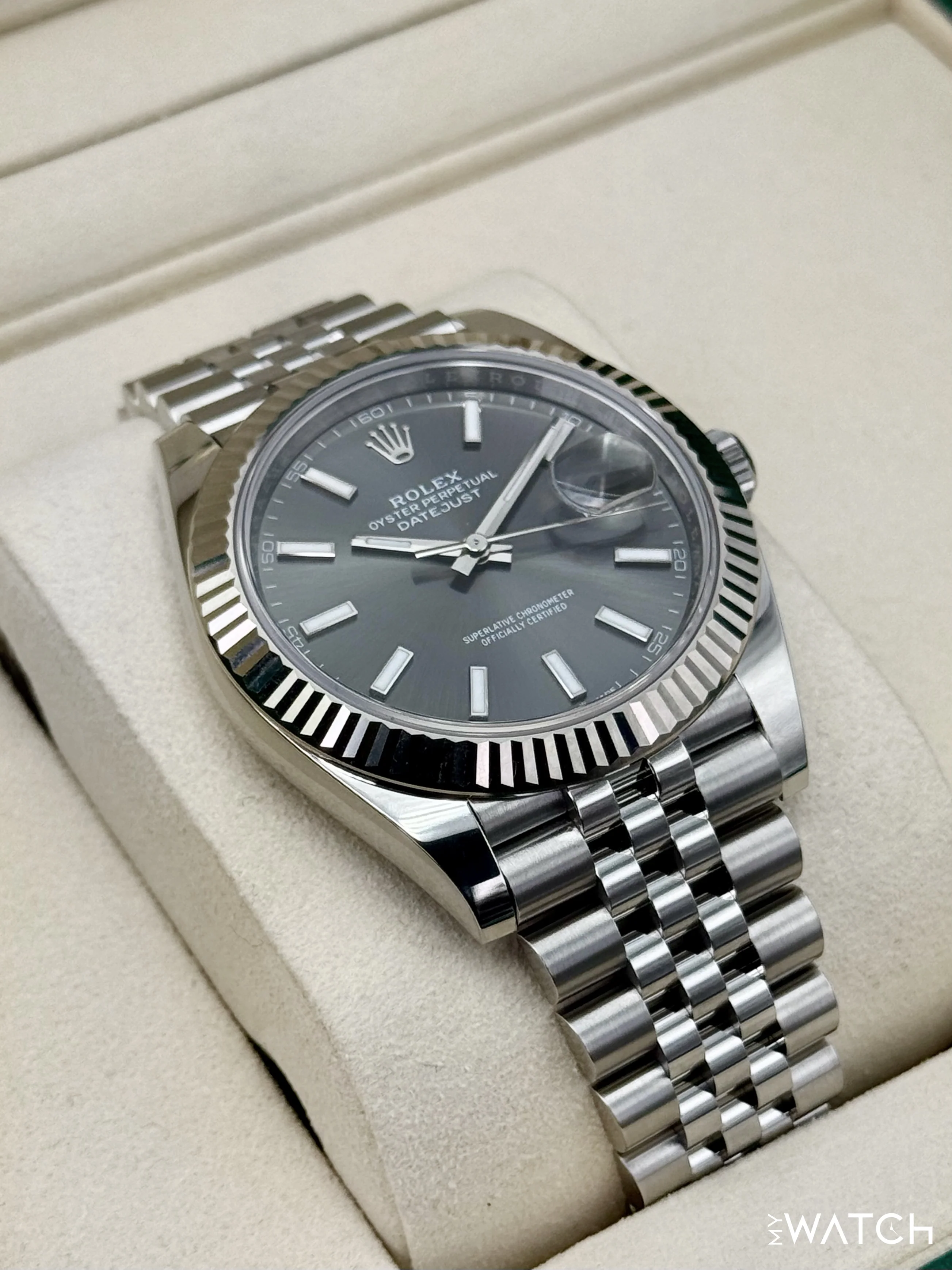NEW 2025 Rolex Datejust 41mm 126334 Stainless Steel Jubilee Rhodium Dial - Image 6