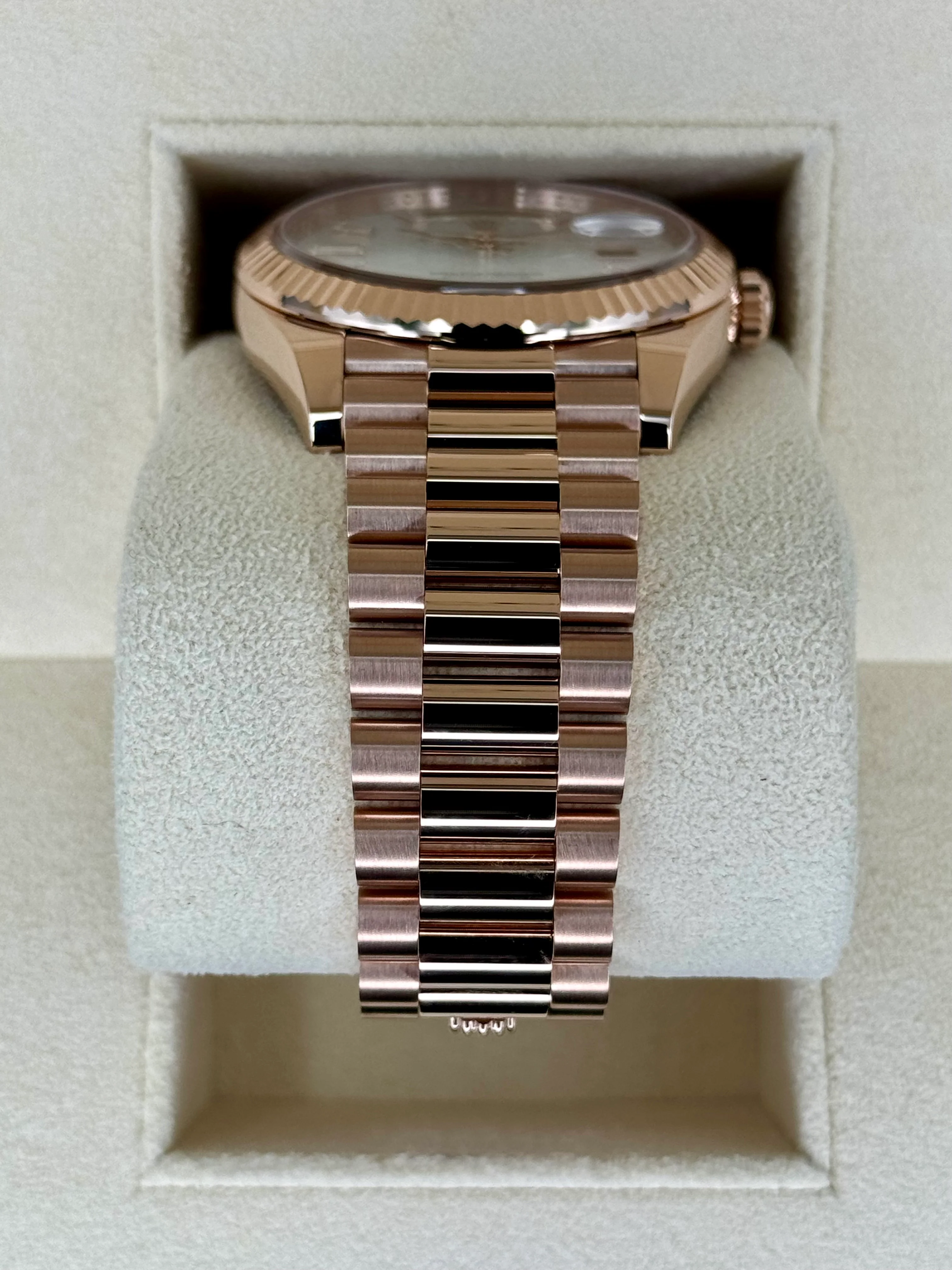 NEW 2025 Rolex Day-Date 40mm 228235 Rose Gold Mother Of Pearl Diamond Dial - Image 3