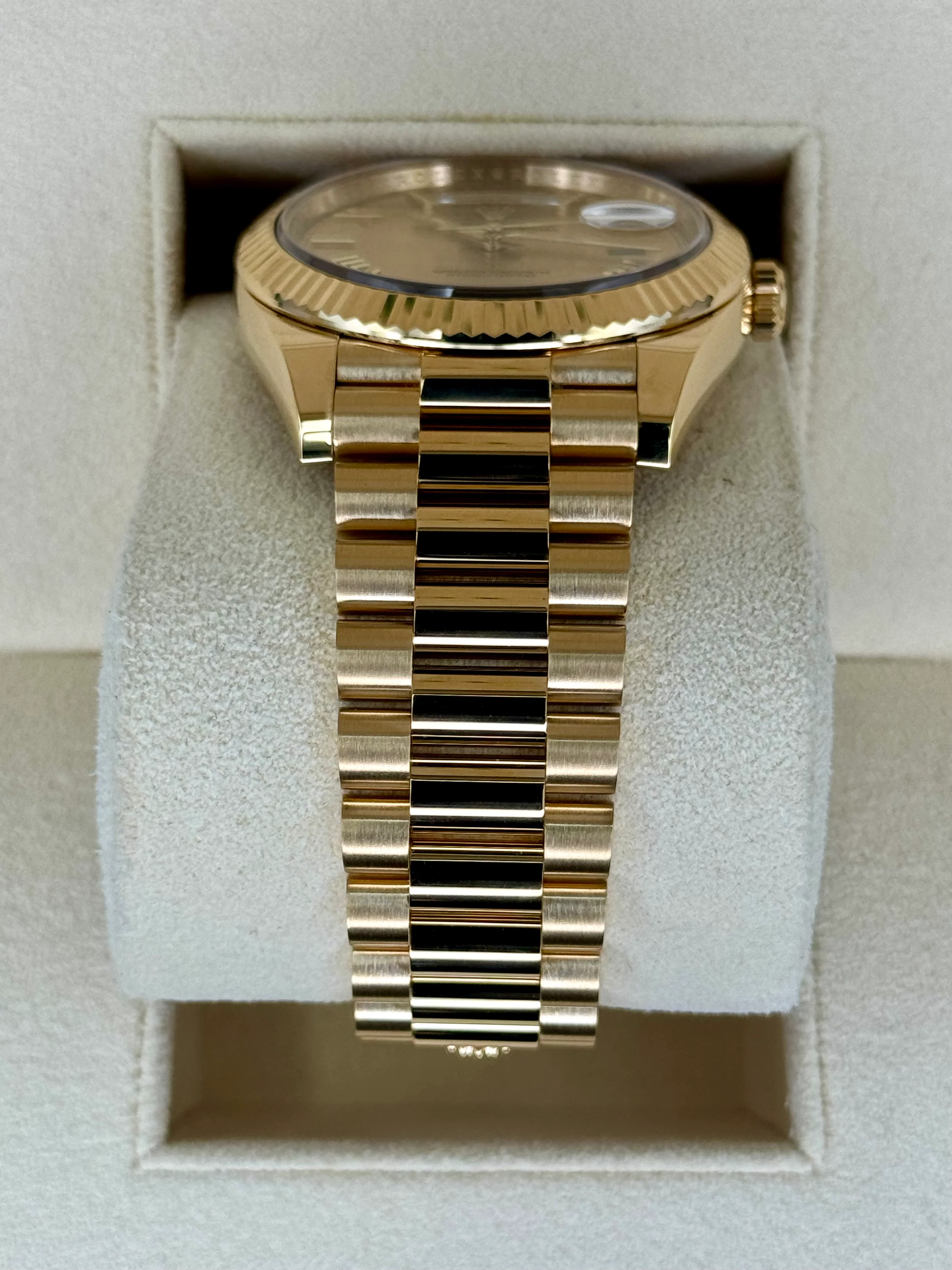 2021 Rolex Day-Date 40mm 228238 Presidential Champagne Dial - Image 3