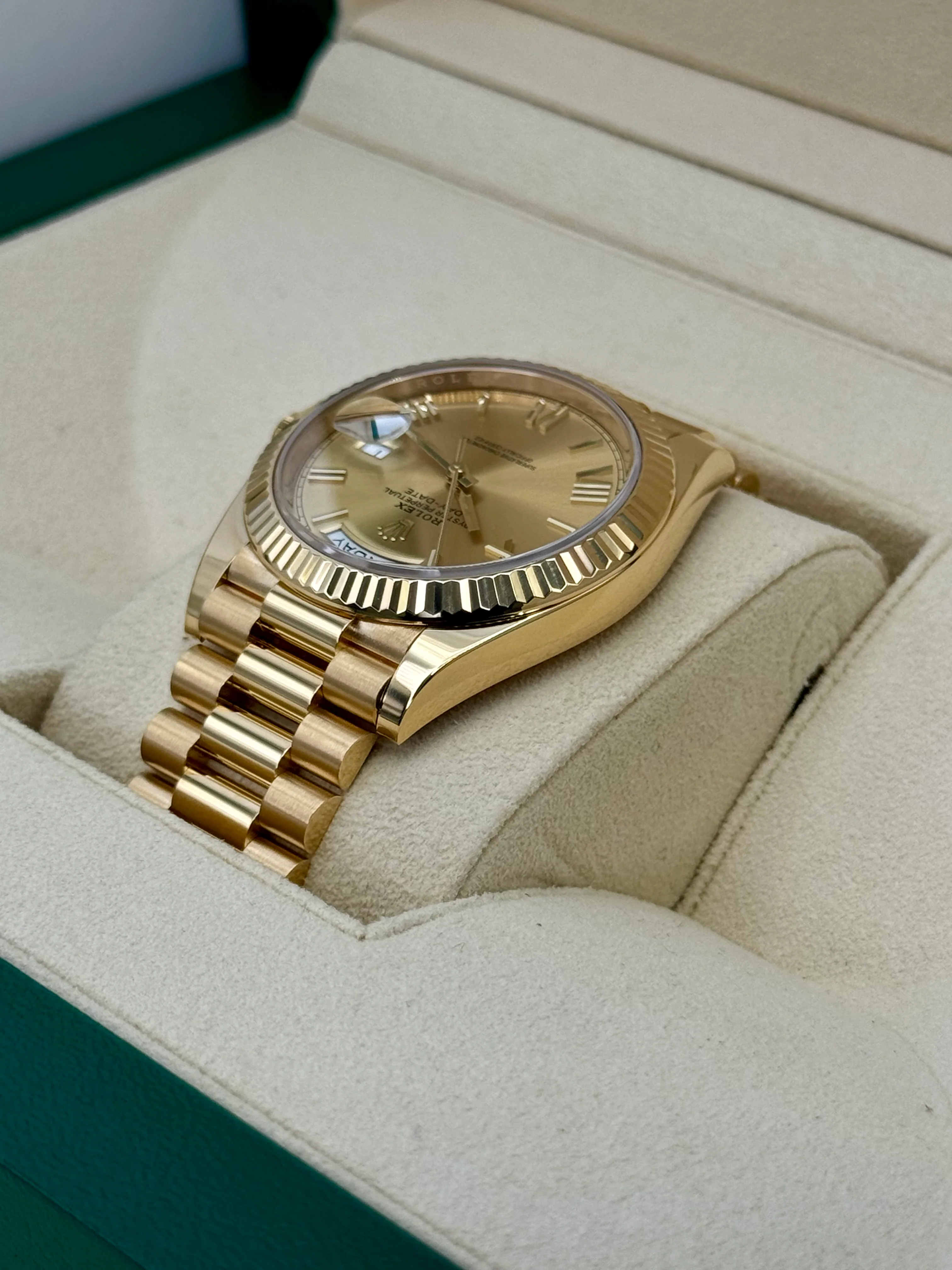 2021 Rolex Day-Date 40mm 228238 Presidential Champagne Dial - Image 7