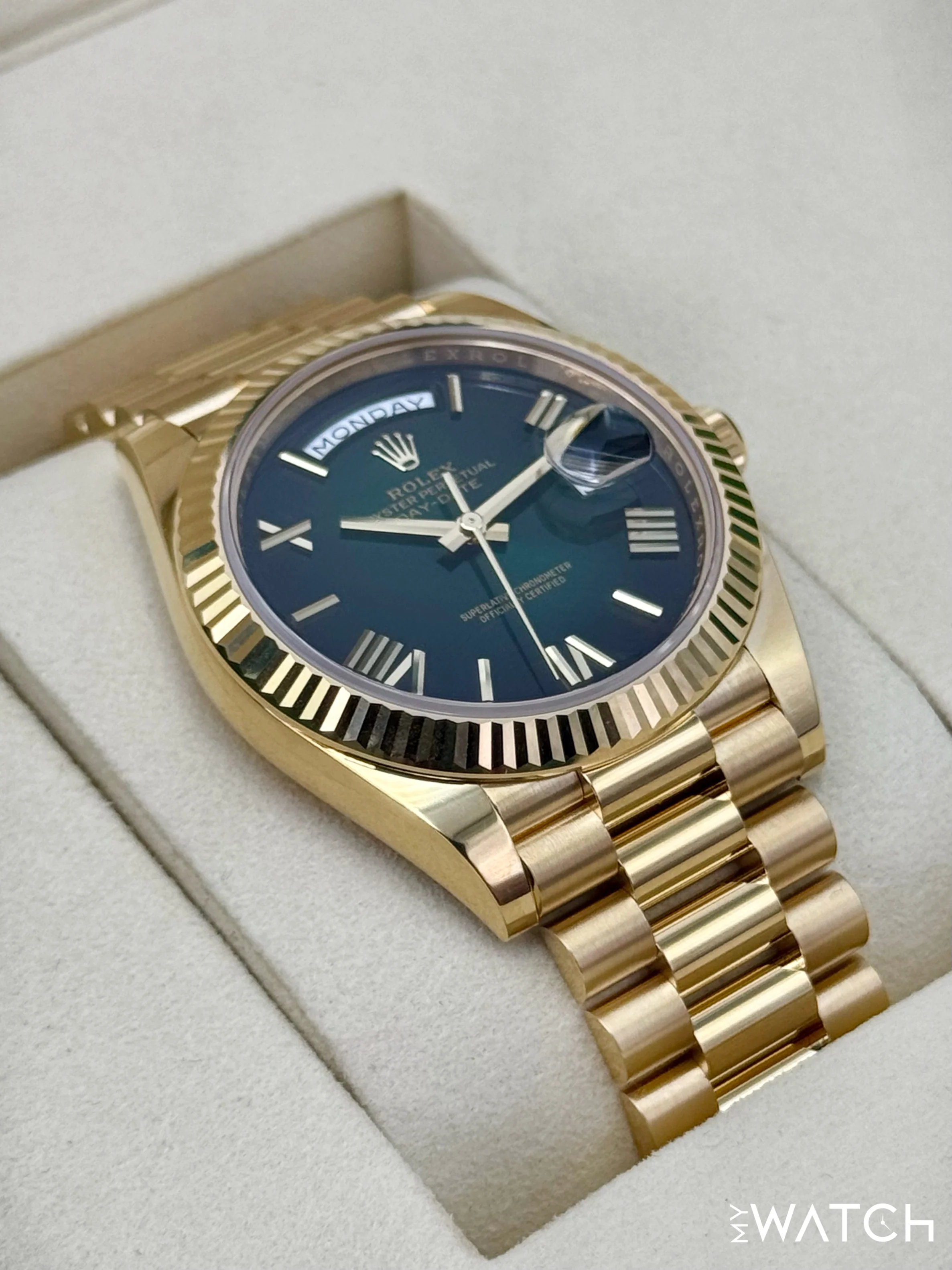 NEW 2025 Rolex Day-Date 40mm 228238 Presidential Green Ombre Dial - Image 6