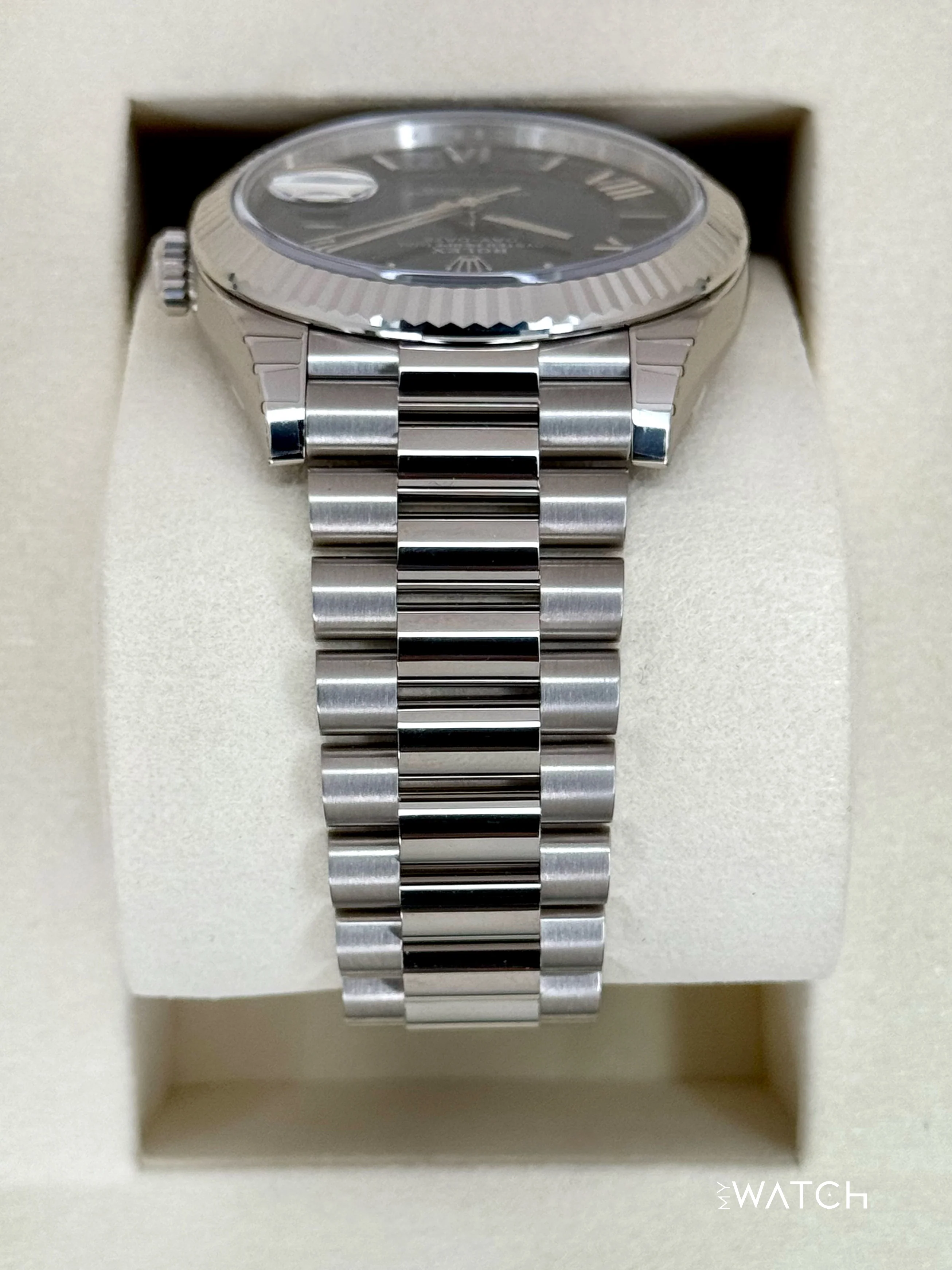 NEW 2025 Rolex Day-Date 40mm 228239 Presidential Blue Ombre Dial - Image 4