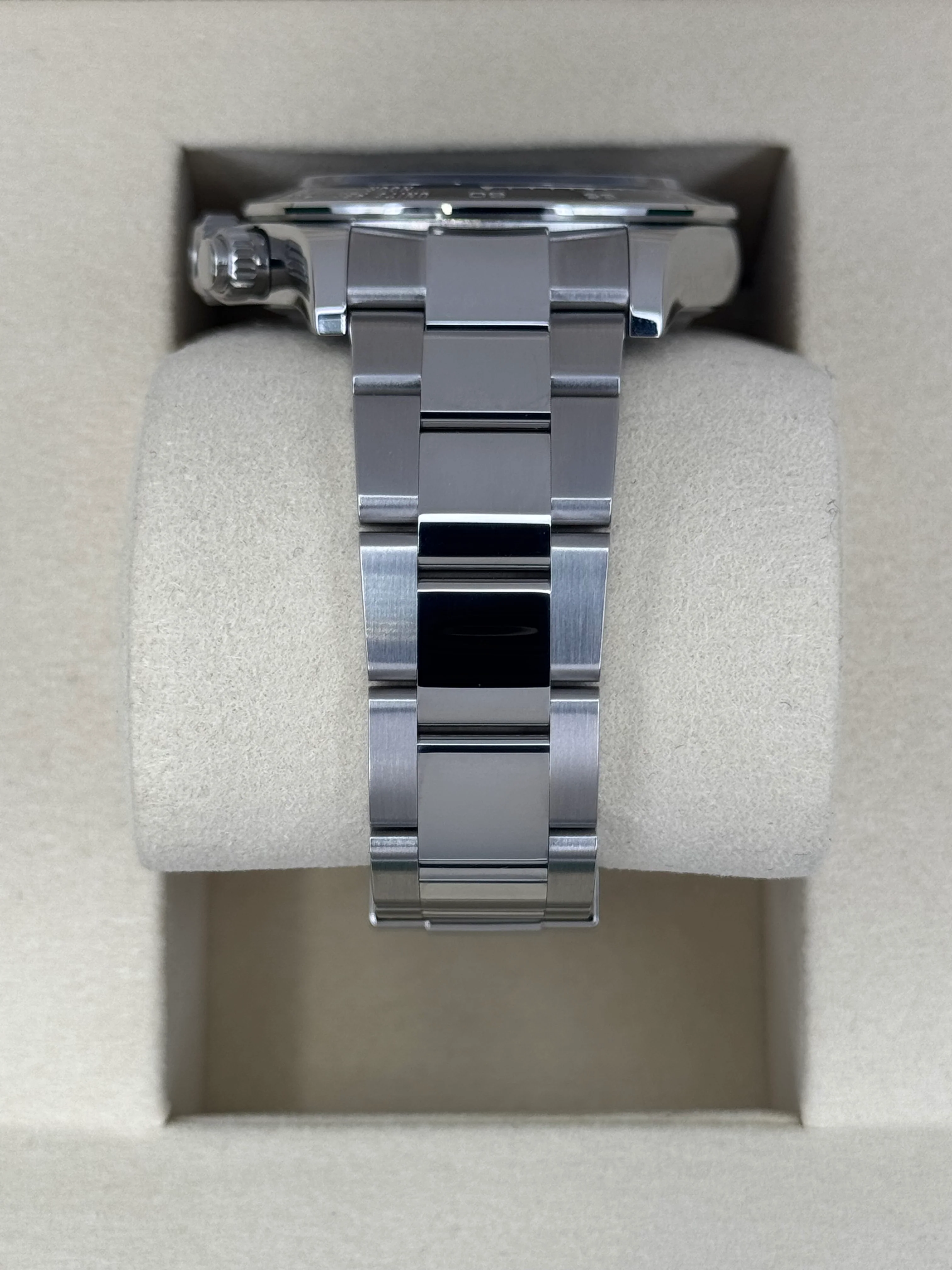 NEW 2025 Rolex Daytona 40mm 126500LN Stainless Steel Black Dial - Image 4