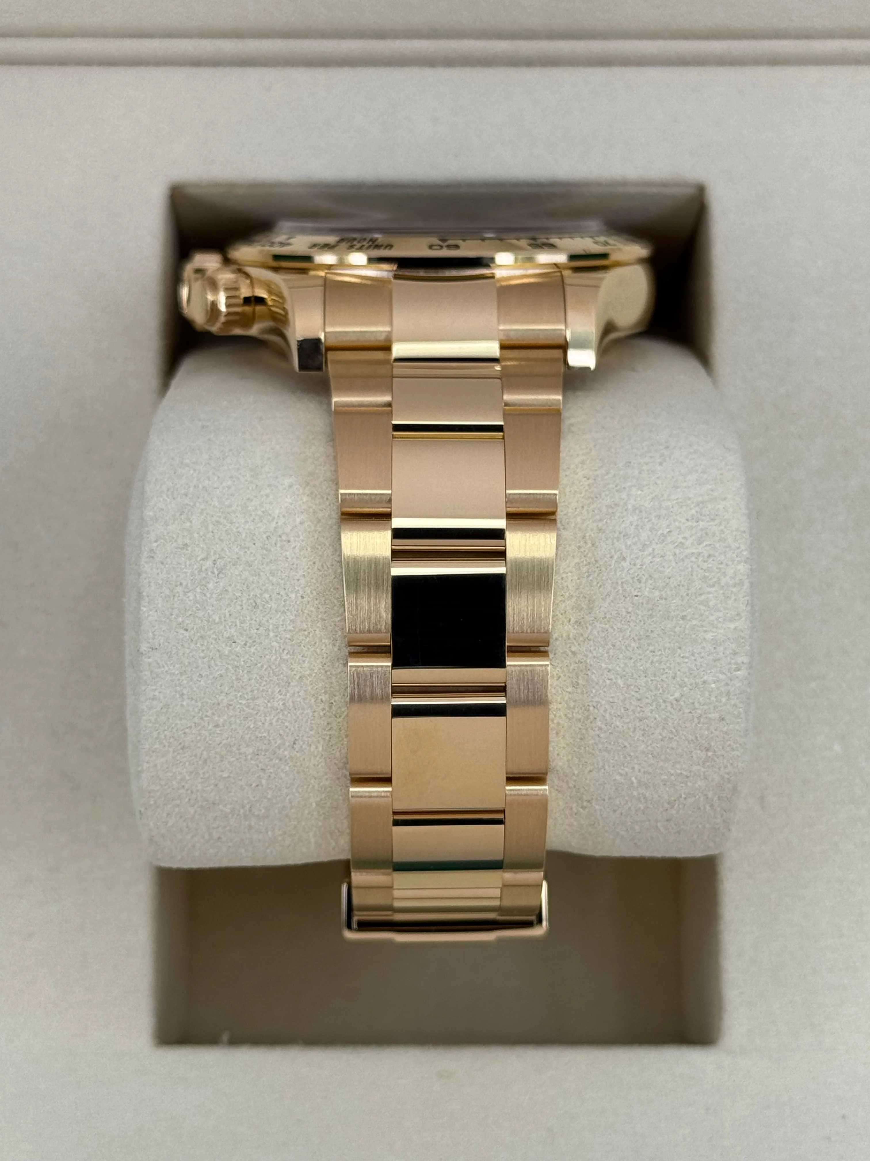 NEW 2025 Rolex Daytona 40mm 126508 18K Yellow Gold Black Dial - Image 4
