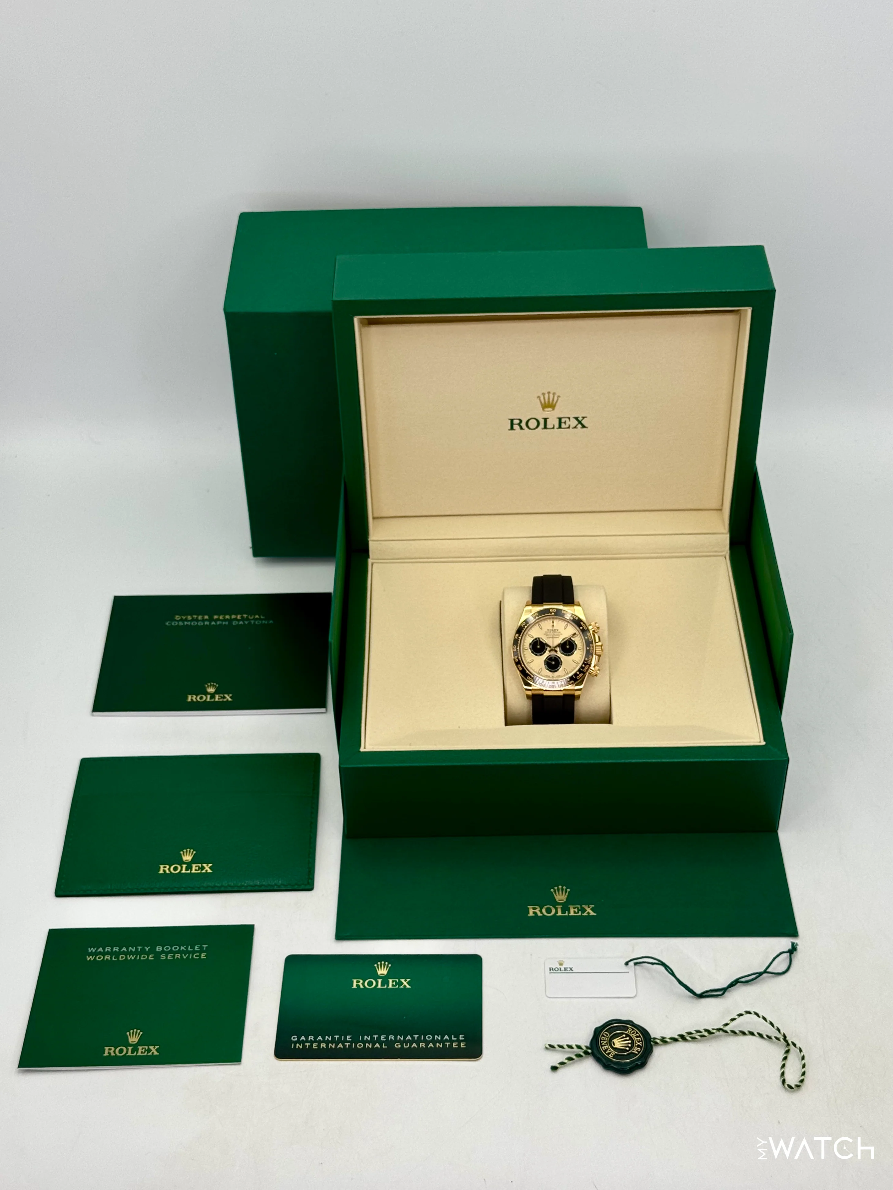 NEW 2025 Rolex Daytona 40mm 126518LN Yellow Gold Champagne Dial - Image 10