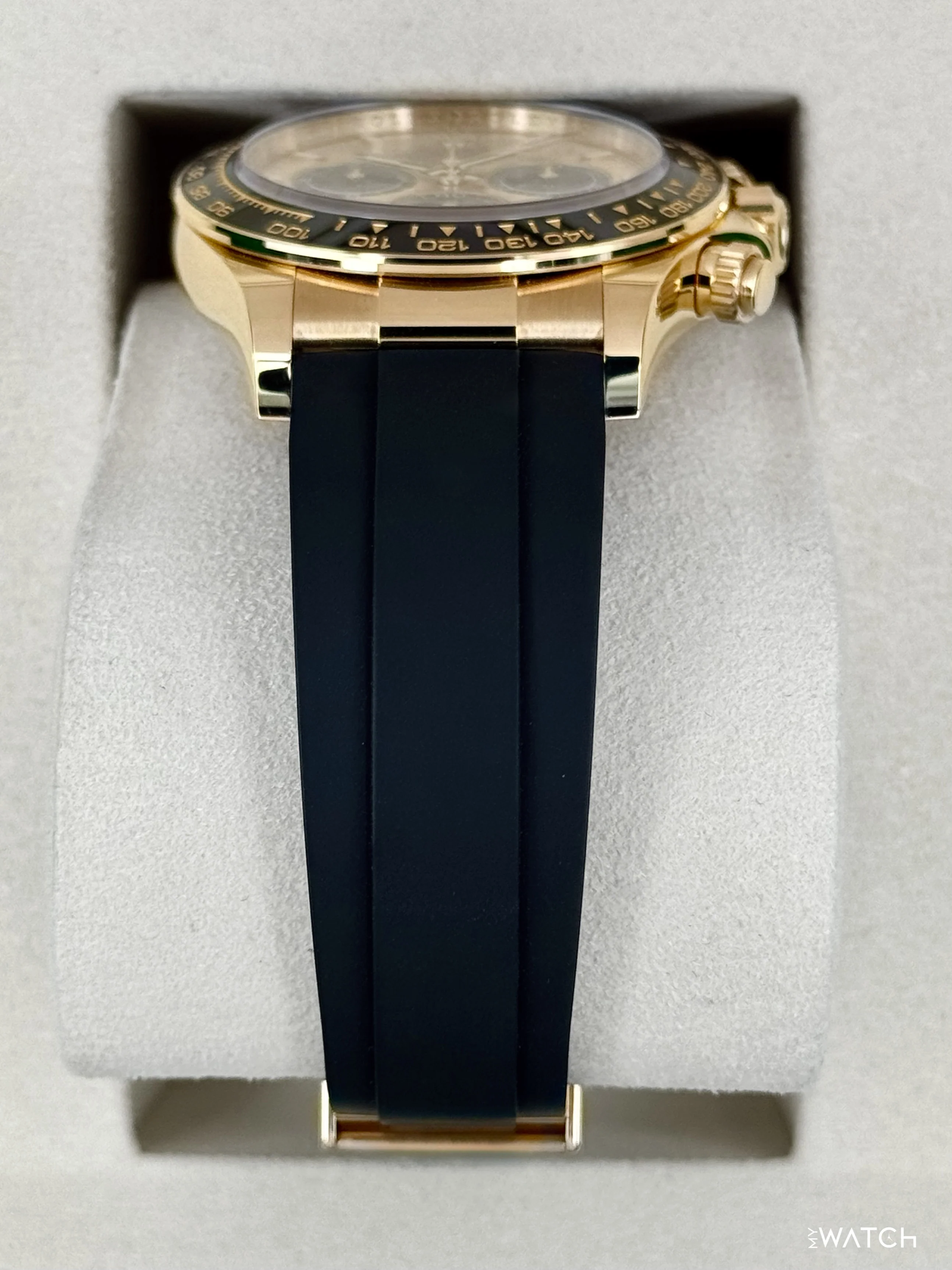 NEW 2025 Rolex Daytona 40mm 126518LN Yellow Gold Champagne Dial - Image 3