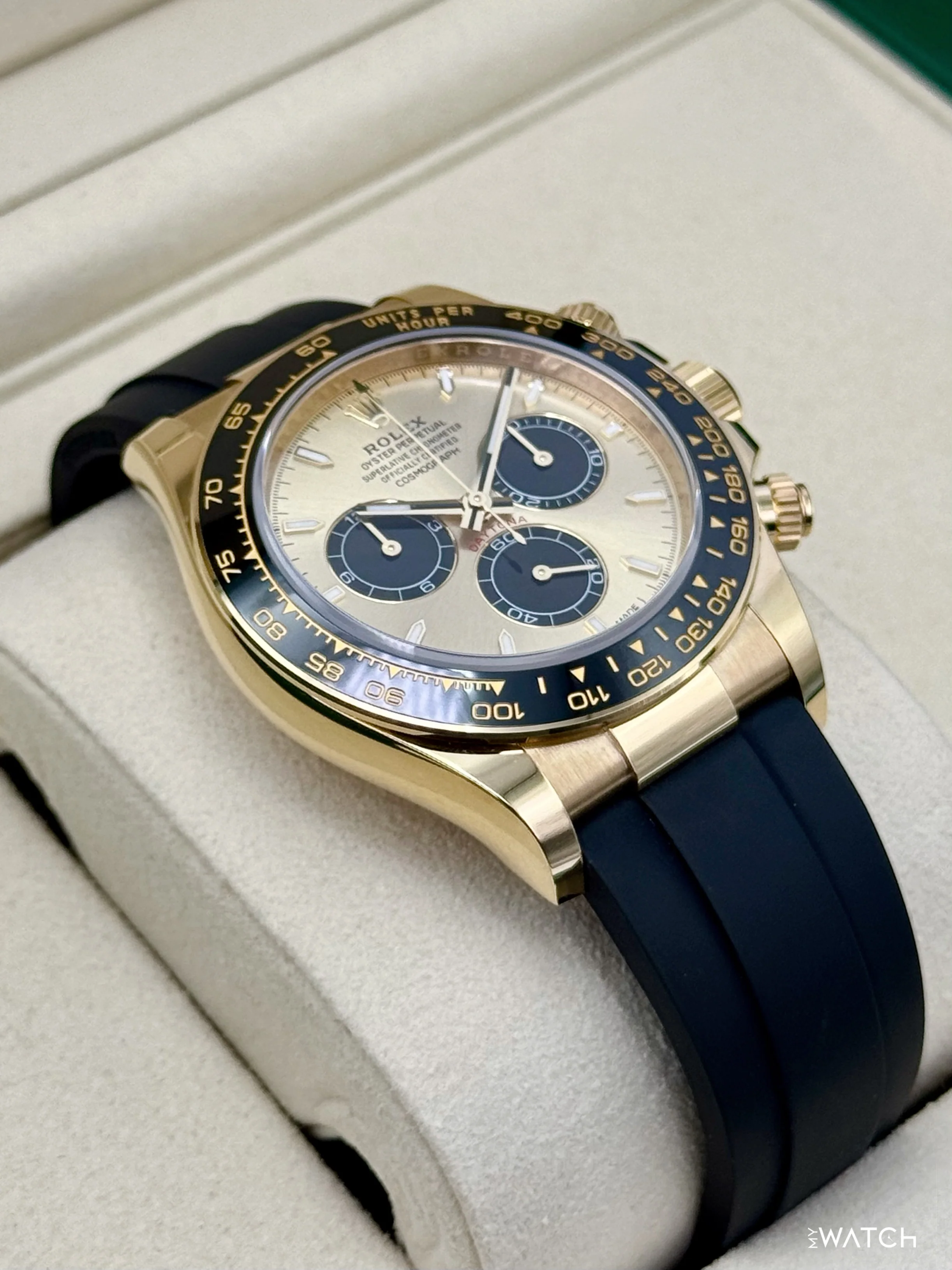 NEW 2025 Rolex Daytona 40mm 126518LN Yellow Gold Champagne Dial - Image 6