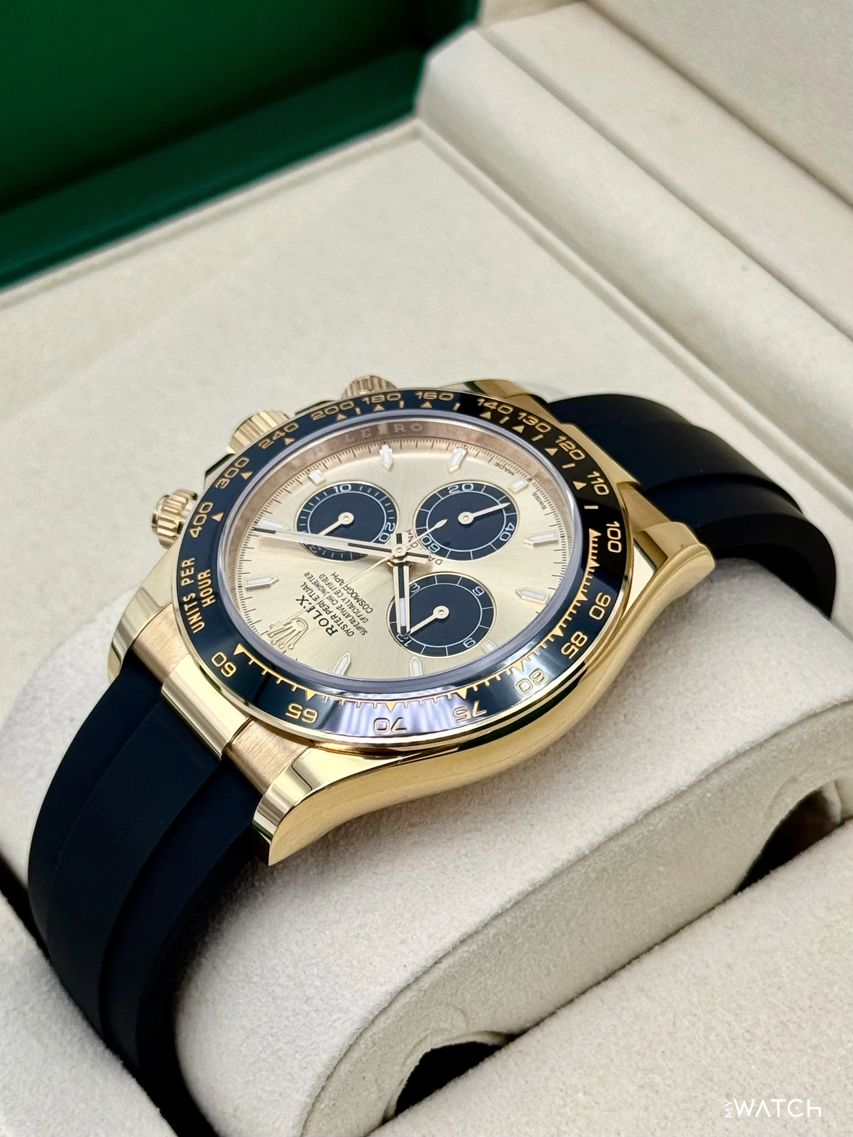 NEW 2025 Rolex Daytona 40mm 126518LN Yellow Gold Champagne Dial - Image 7