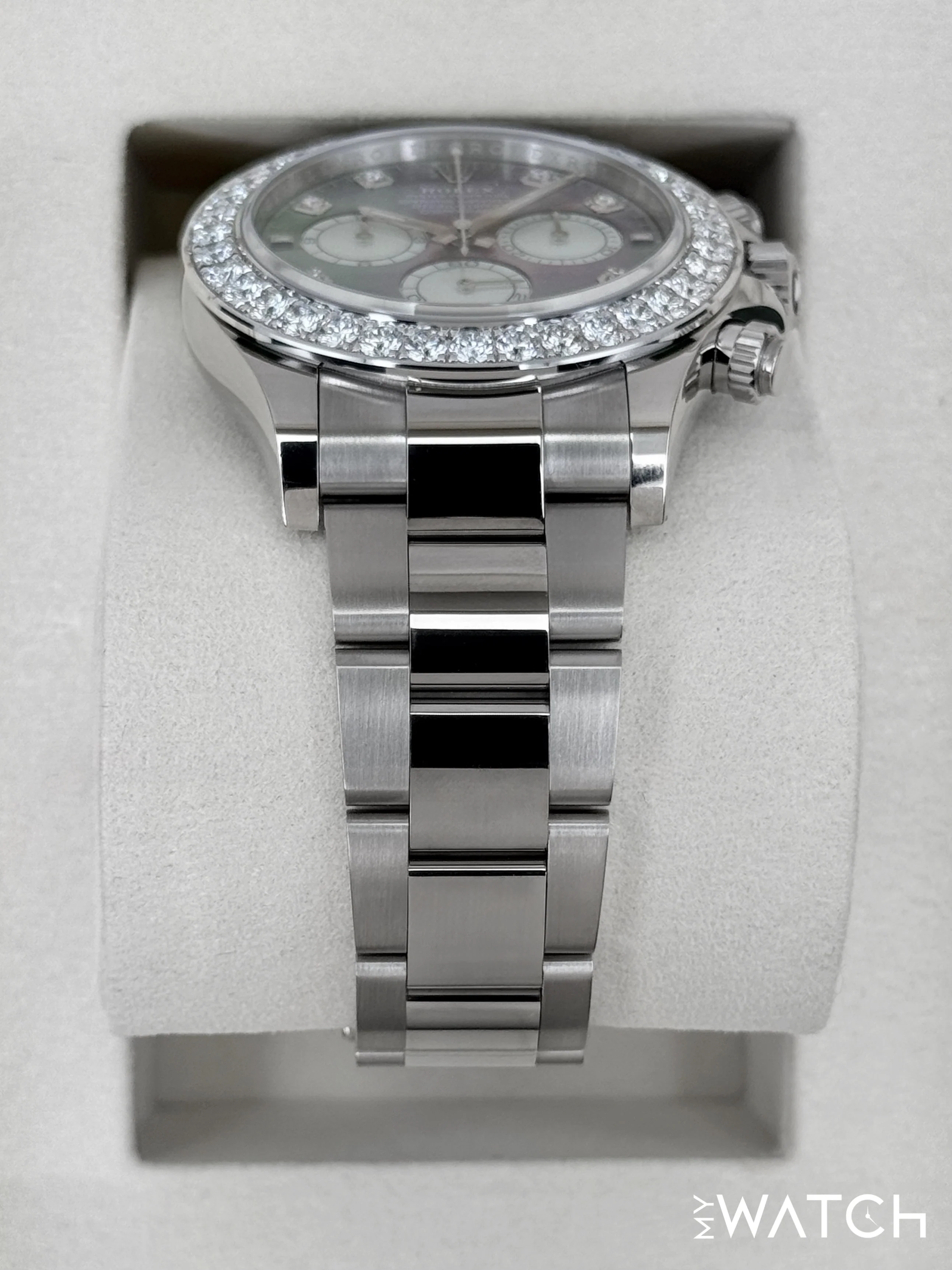 NEW 2025 Rolex Daytona 40mm 126579RBR Mother of Pearl Diamond Dial - Image 3
