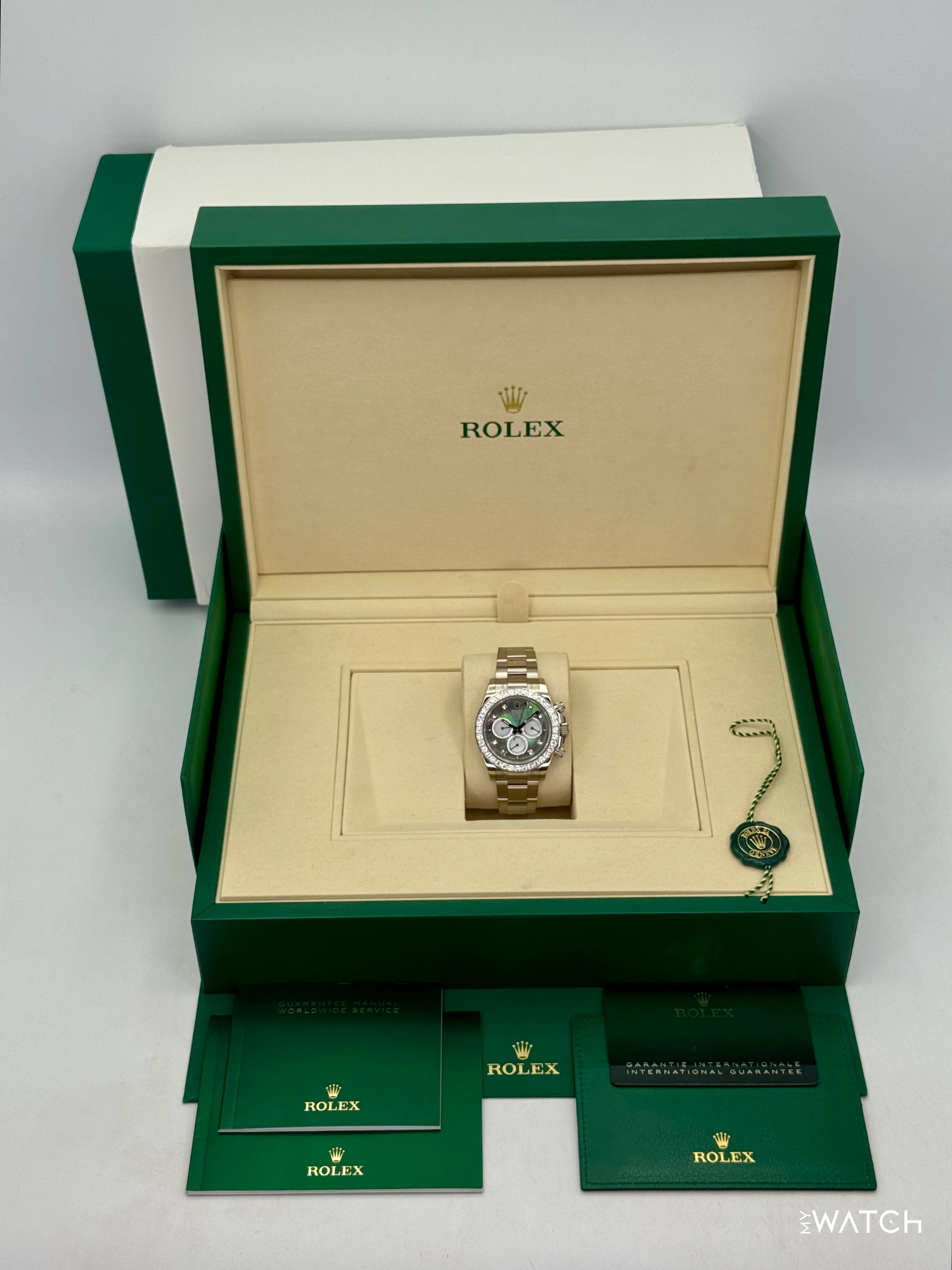 NEW 2025 Rolex Daytona 40mm 126579RBR Mother of Pearl Diamond Dial (STICKERED) - Image 10