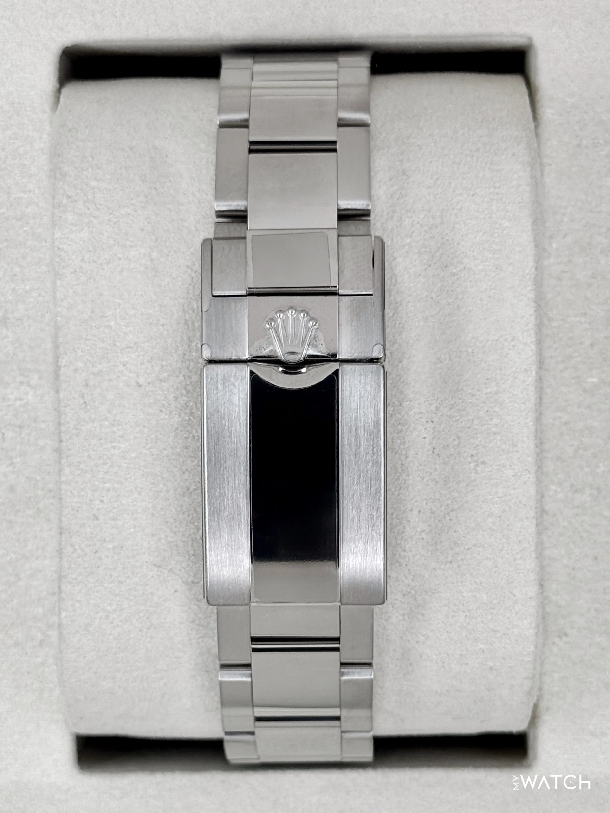 NEW 2025 Rolex Daytona 40mm 126579RBR Mother of Pearl Diamond Dial (STICKERED) - Image 2