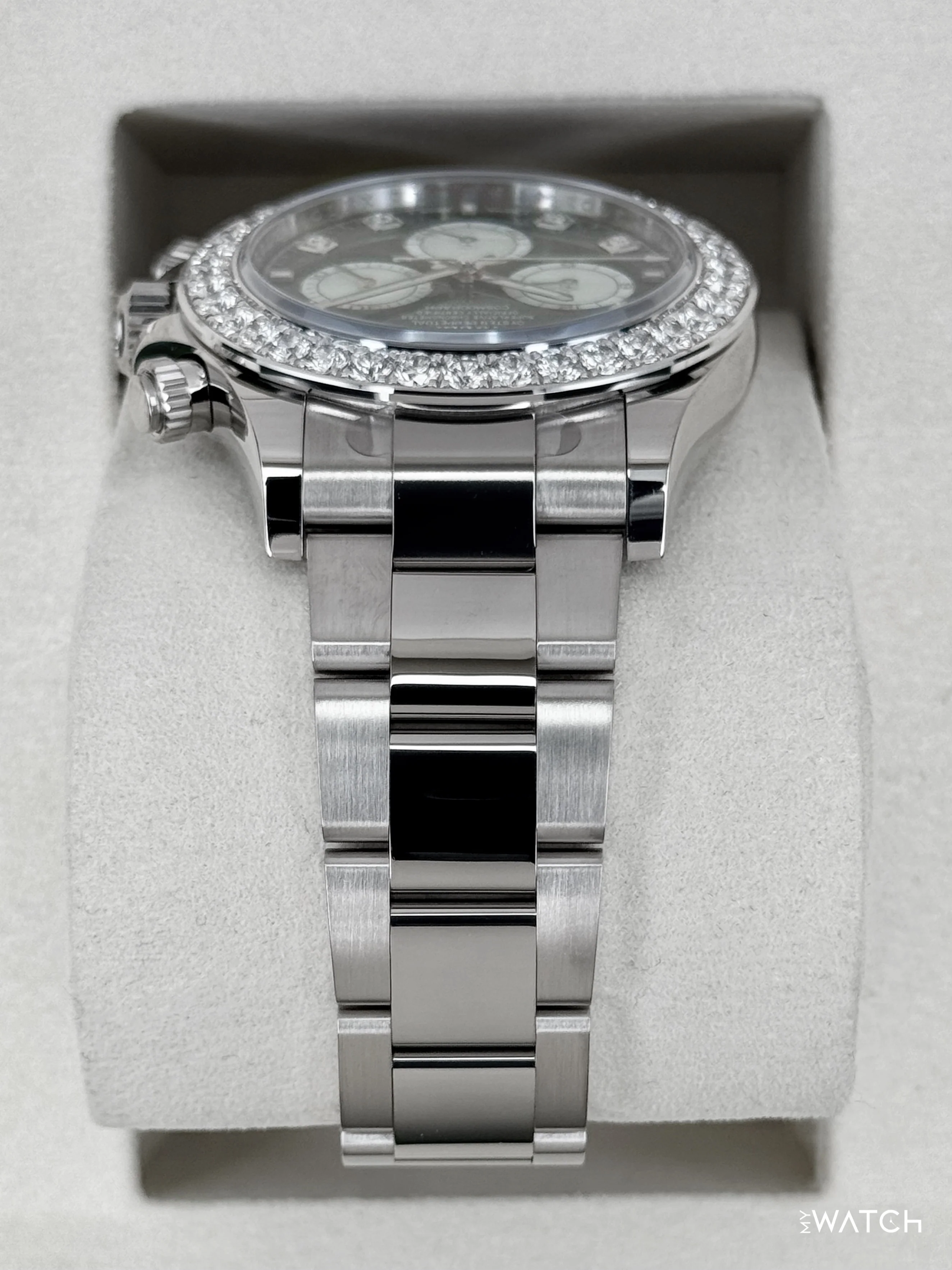 NEW 2025 Rolex Daytona 40mm 126579RBR Mother of Pearl Diamond Dial (STICKERED) - Image 4