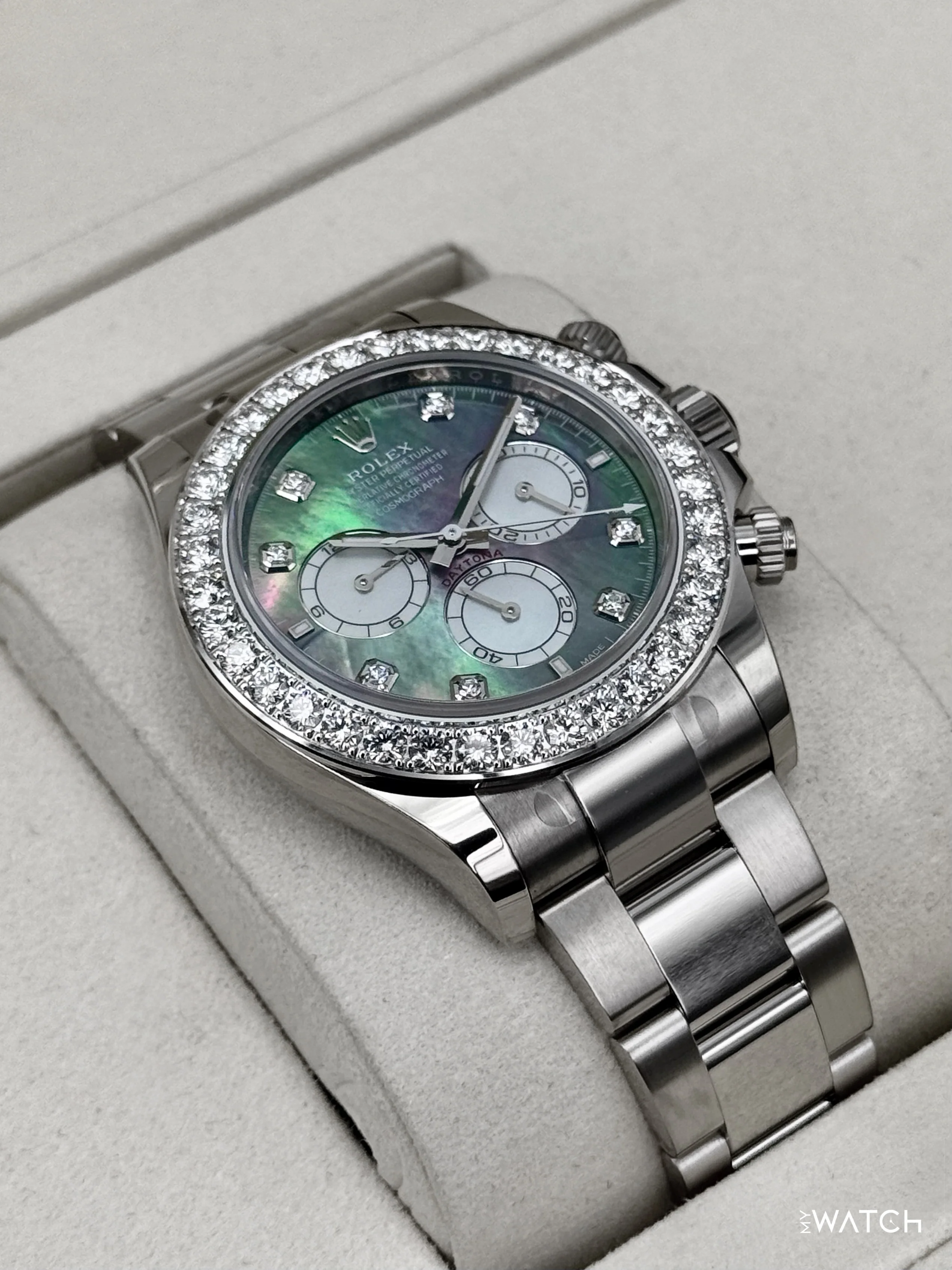 NEW 2025 Rolex Daytona 40mm 126579RBR Mother of Pearl Diamond Dial (STICKERED) - Image 6