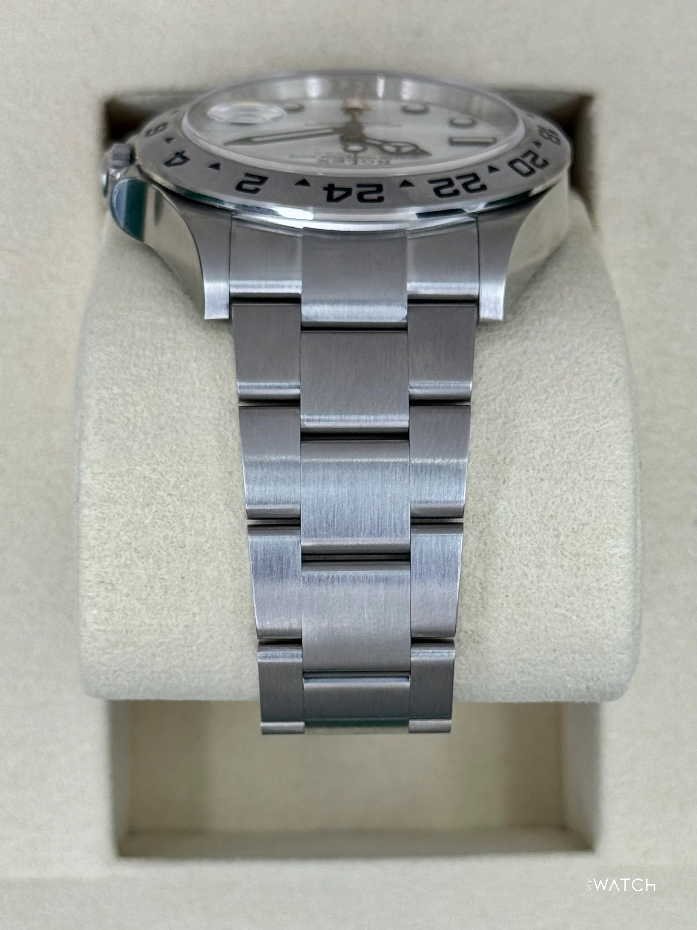 NEW 2025 Rolex Explorer II 42mm 226570 Polar White Dial (STICKERED) - Image 4