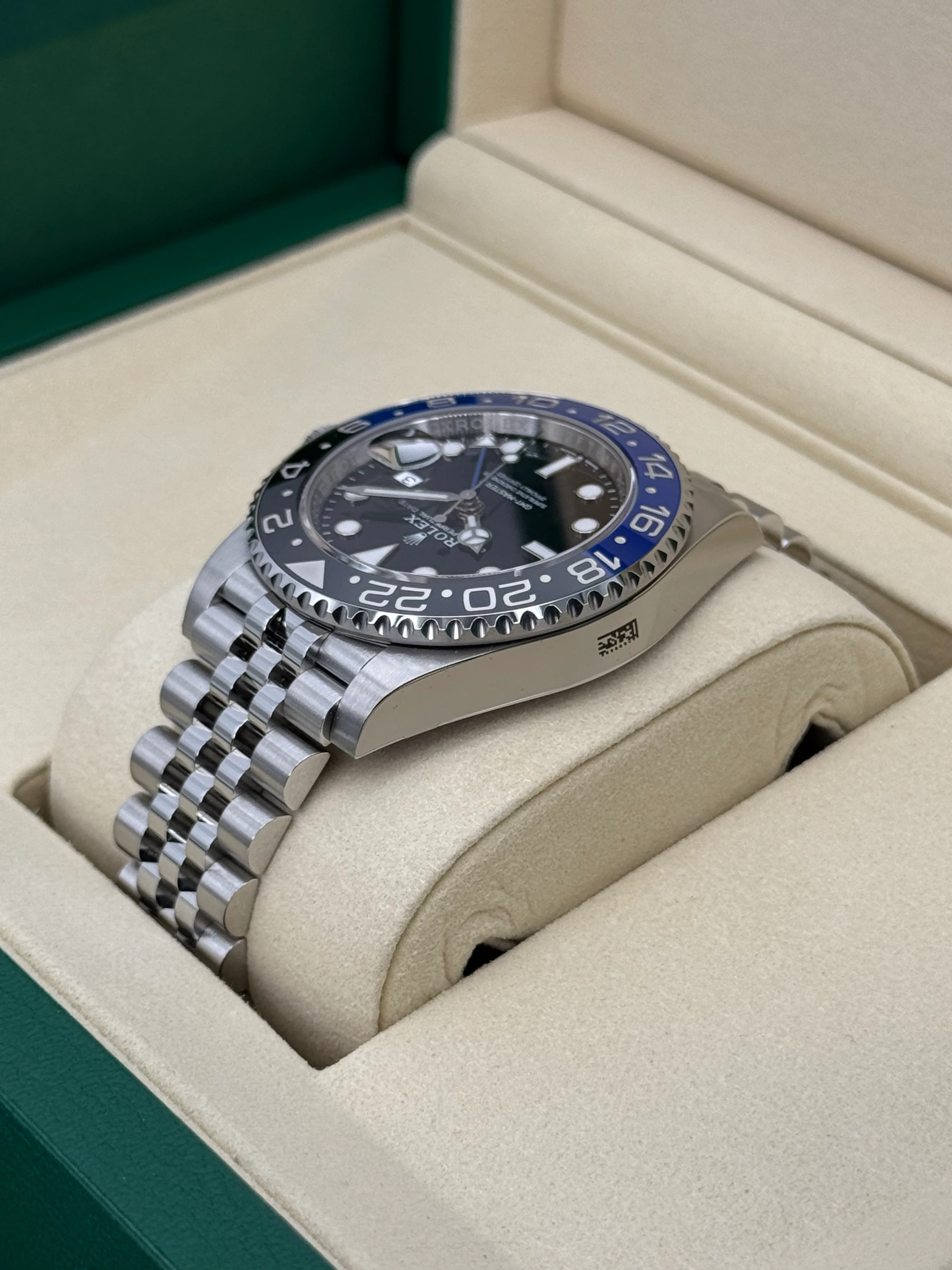NEW 2025 Rolex GMT-Master II "Batgirl" 40mm 126710BLNR Jubilee - Image 7