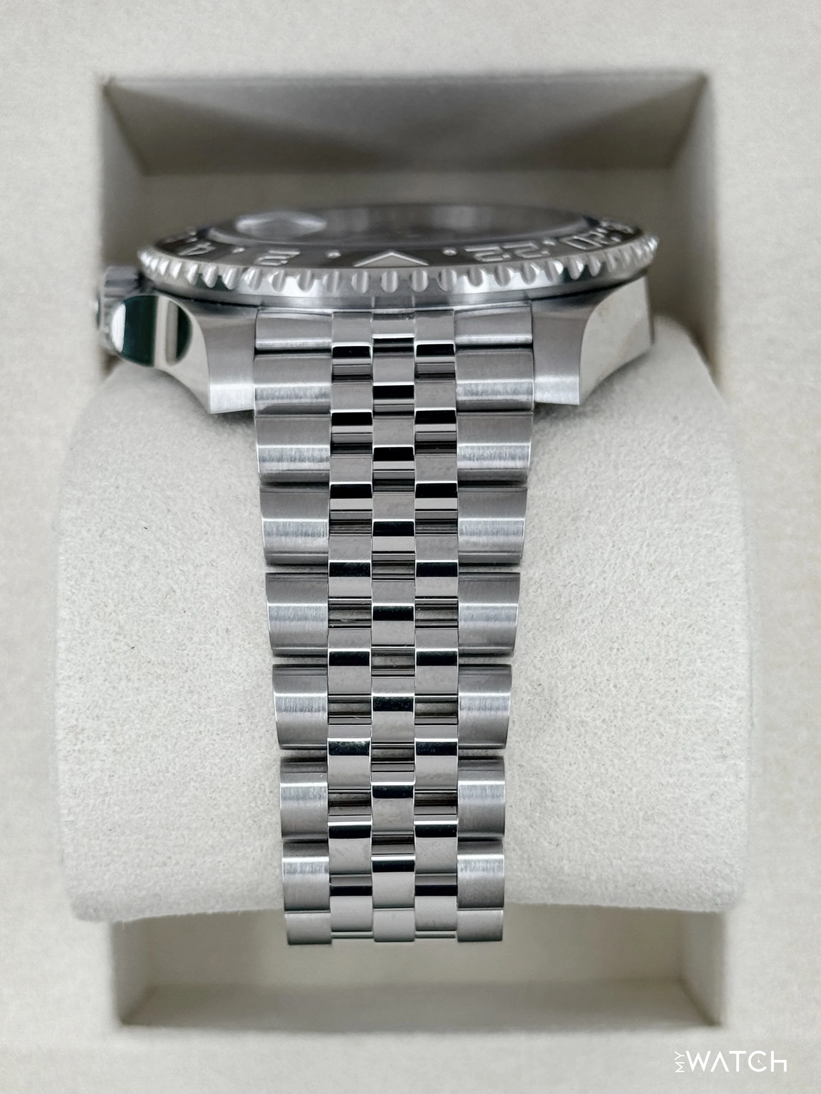 NEW 2025 Rolex GMT-Master II "Batgirl" 40mm 126710BLNR Jubilee - Image 4