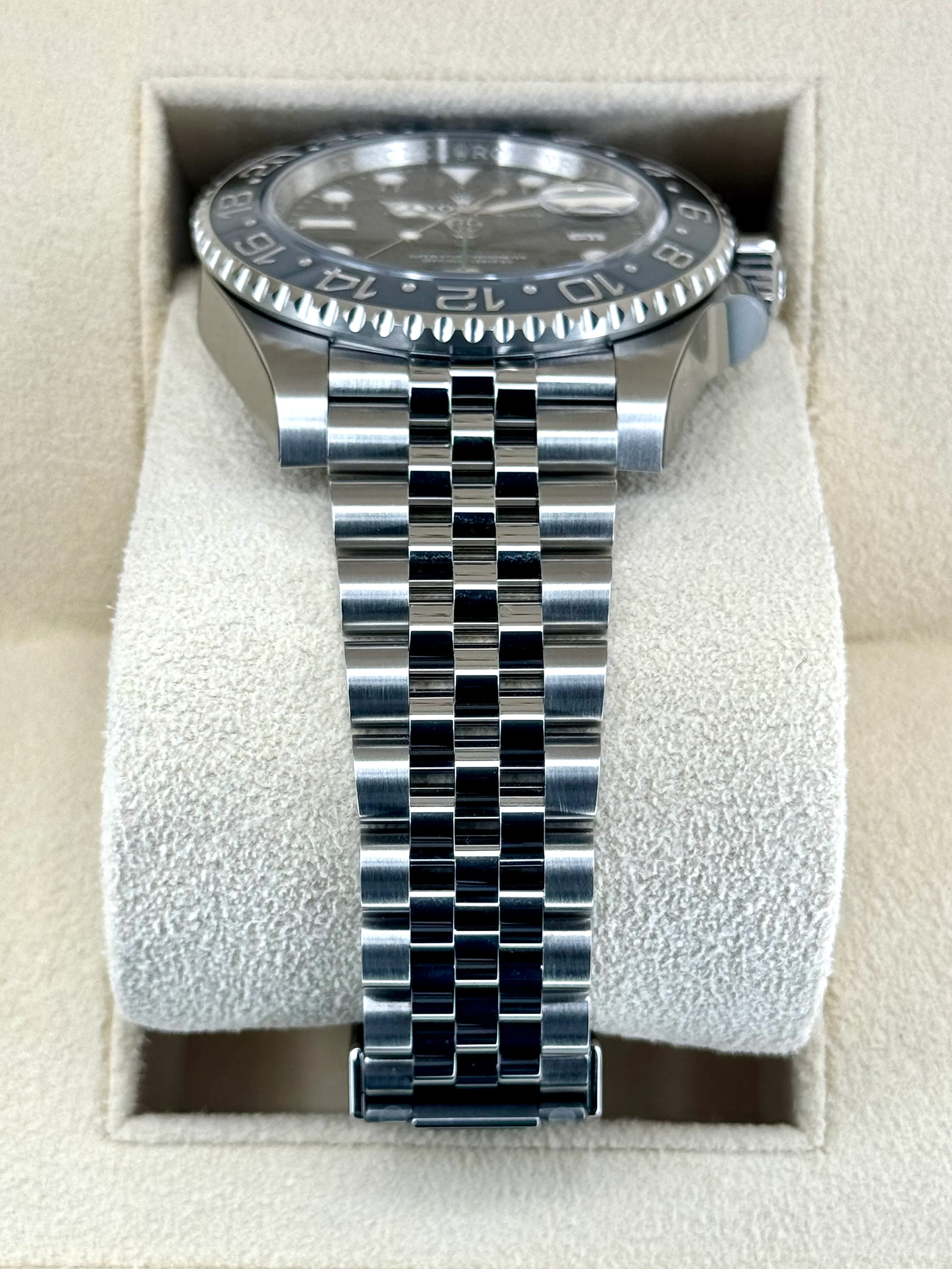 NEW 2025 Rolex GMT-Master II "Bruce Wayne" 40mm 126710GRNR Black Dial - Image 3