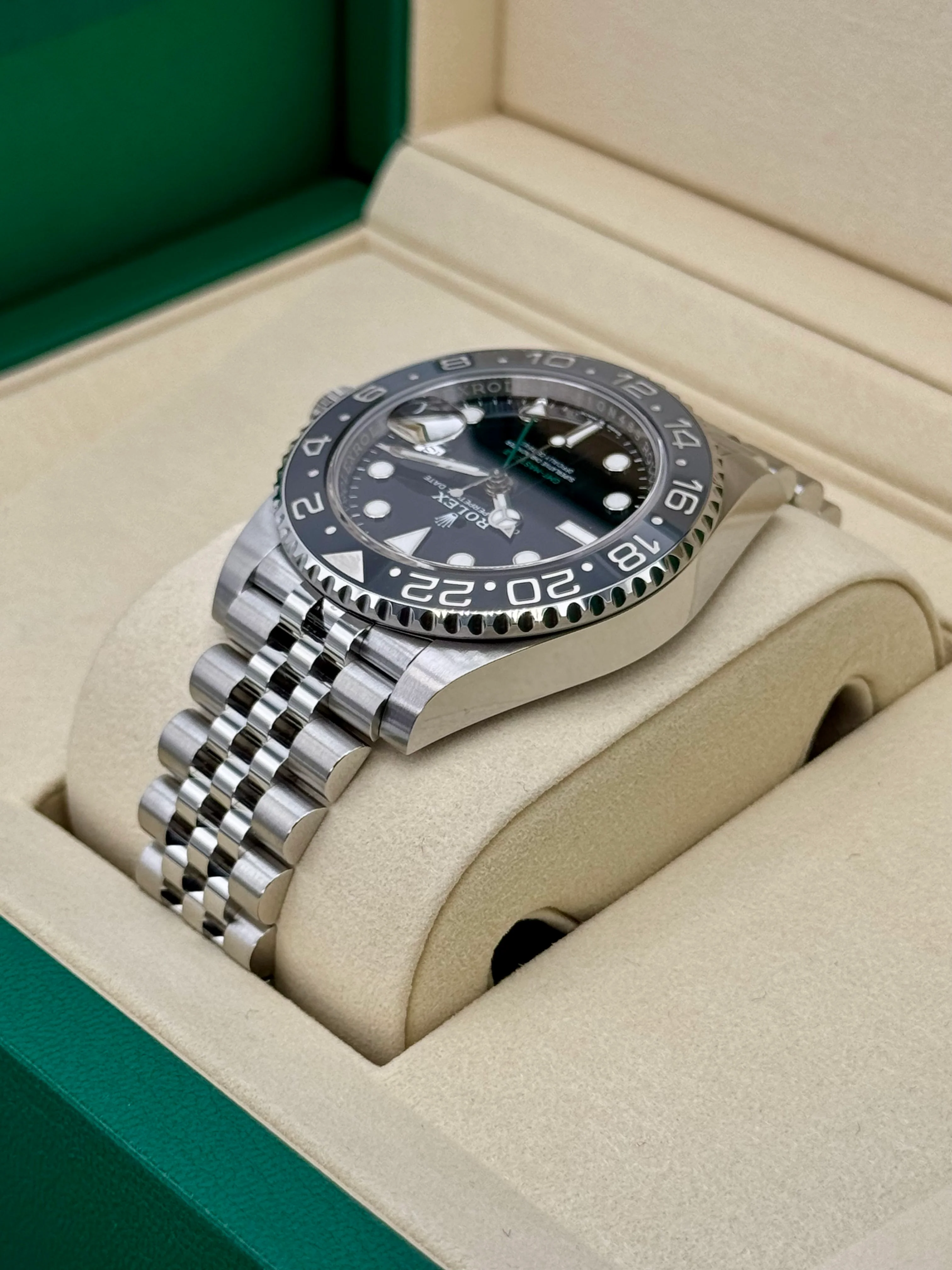 NEW 2025 Rolex GMT-Master II "Bruce Wayne" 40mm 126710GRNR Jubilee - Image 7