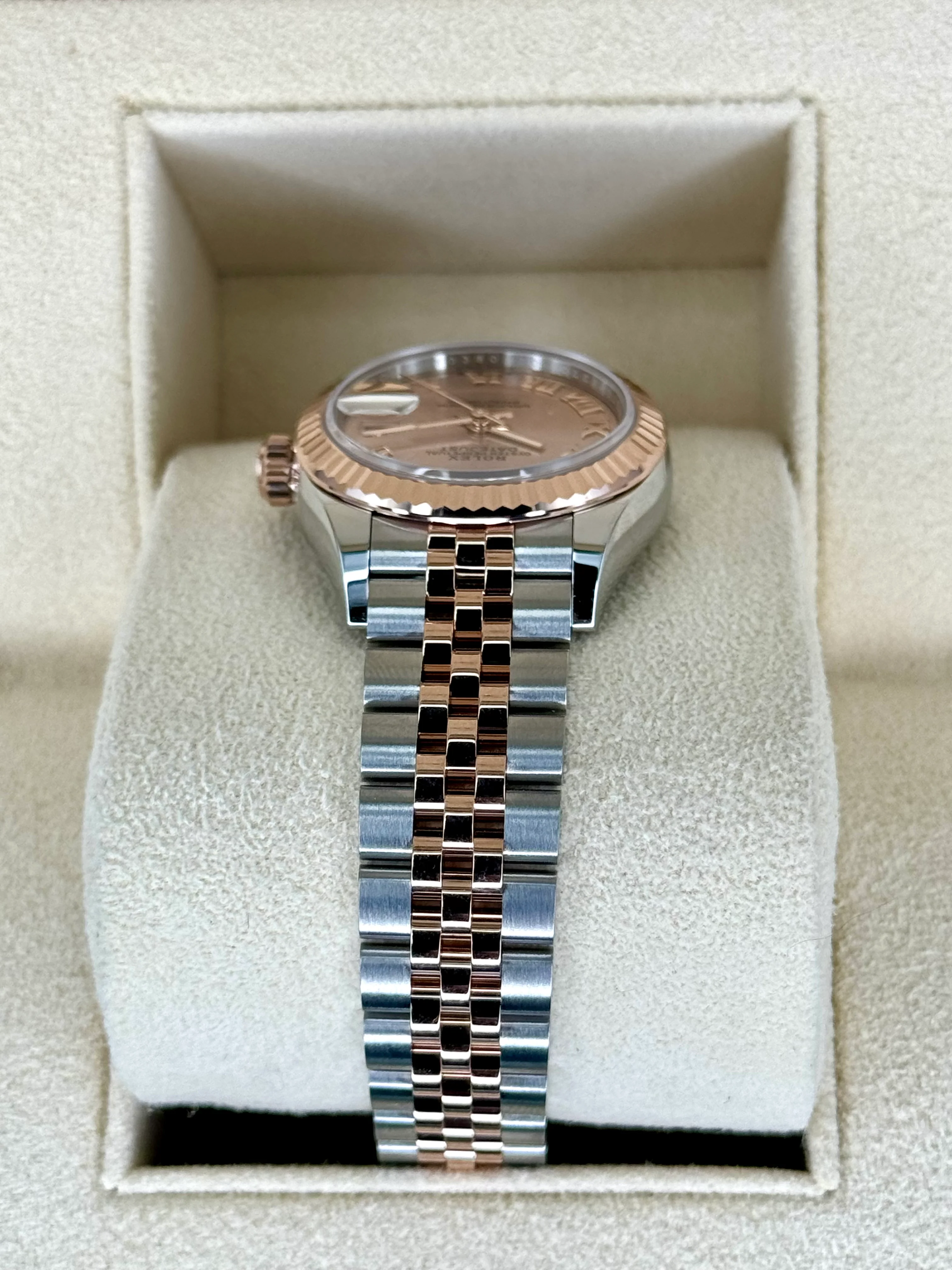 NEW 2025 Rolex Lady Datejust 28mm 279171 Two-Tone Jubilee Pink Dial - Image 4