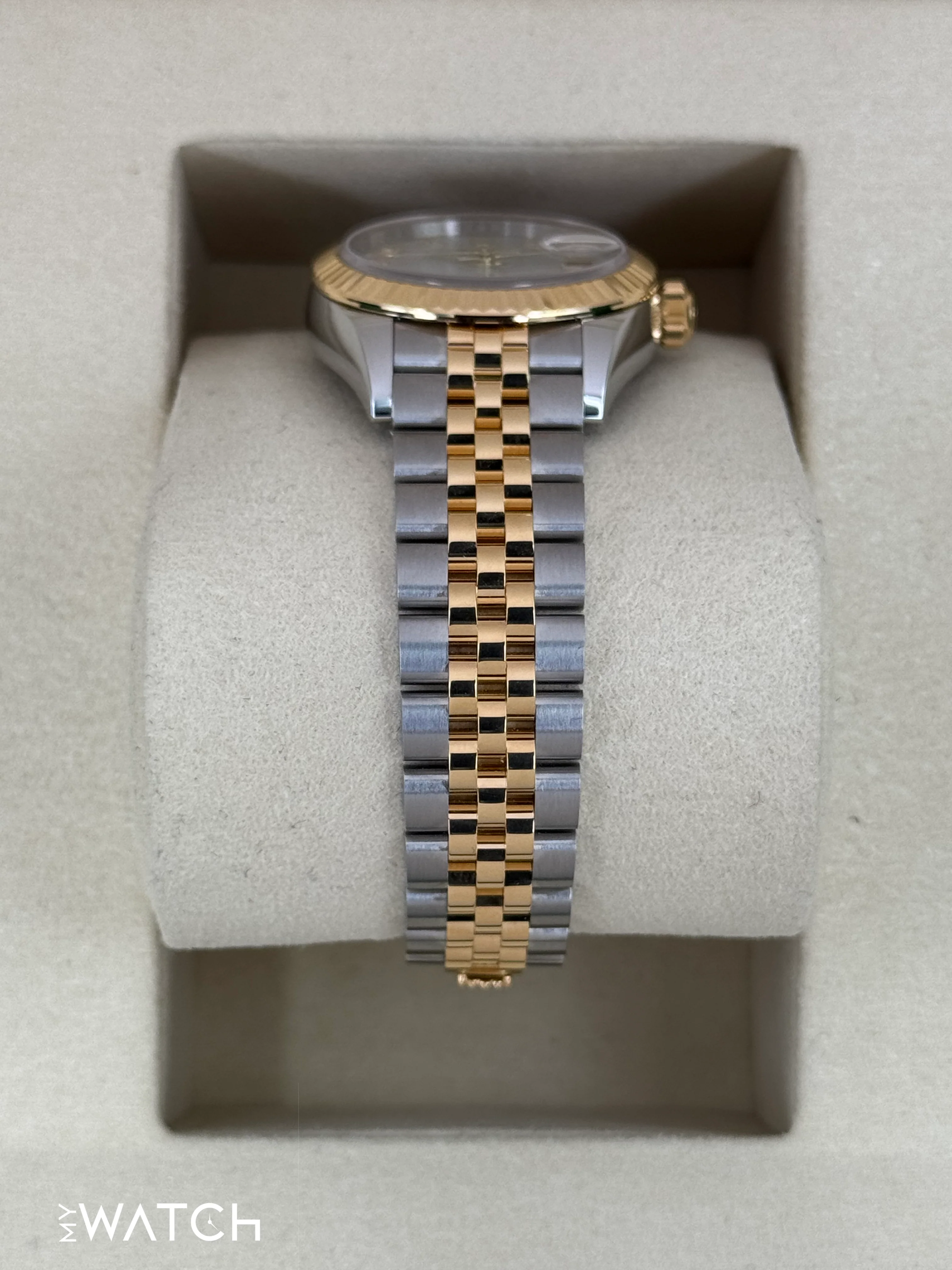 NEW 2025 Rolex Lady Datejust 28mm 279173 Jubilee MOP Diamond Dial - Image 3