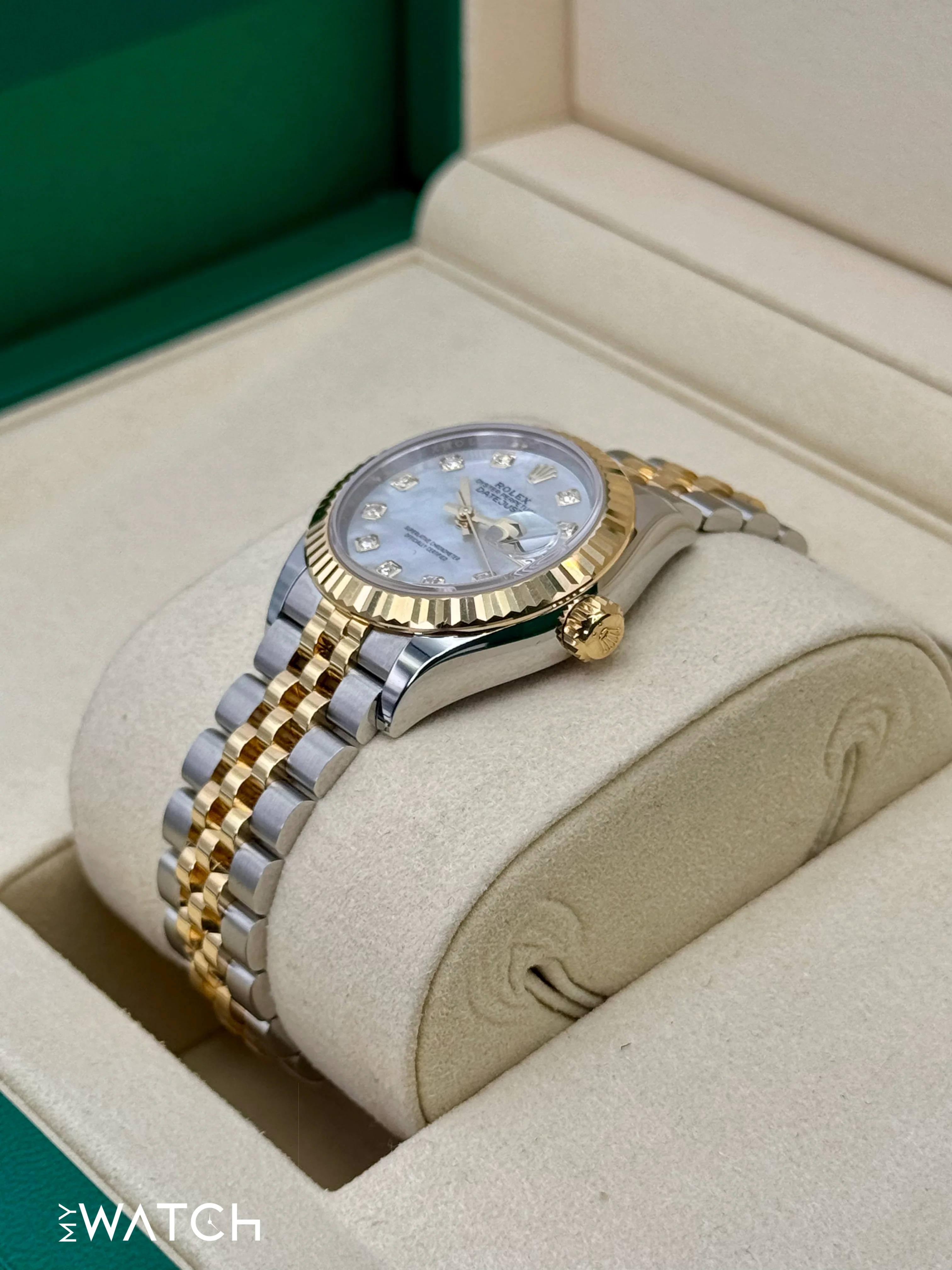 NEW 2025 Rolex Lady Datejust 28mm 279173 Jubilee MOP Diamond Dial - Image 5