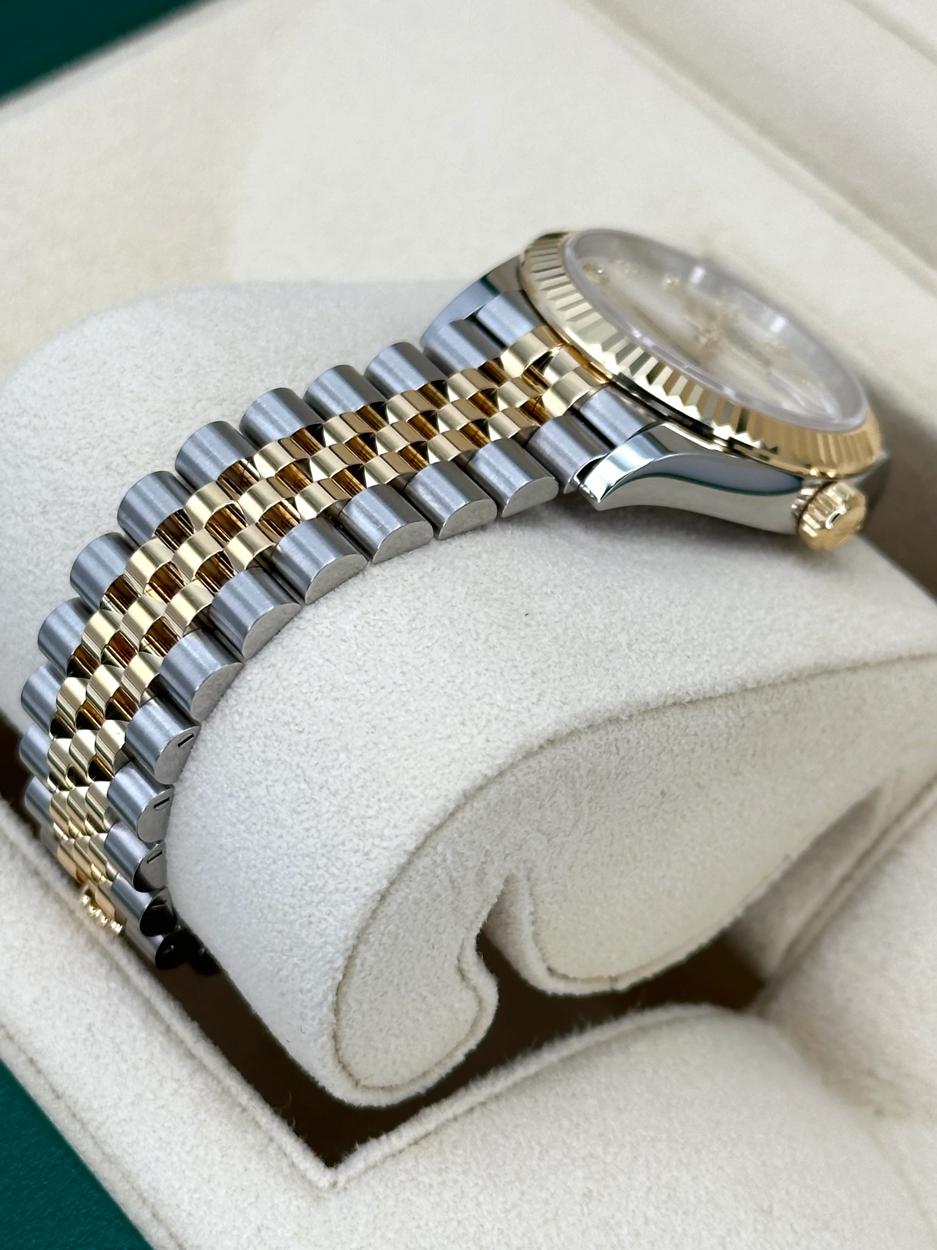 NEW 2025 Rolex Lady Datejust 31mm 278273 Two-Tone Silver Diamond Dial - Image 5