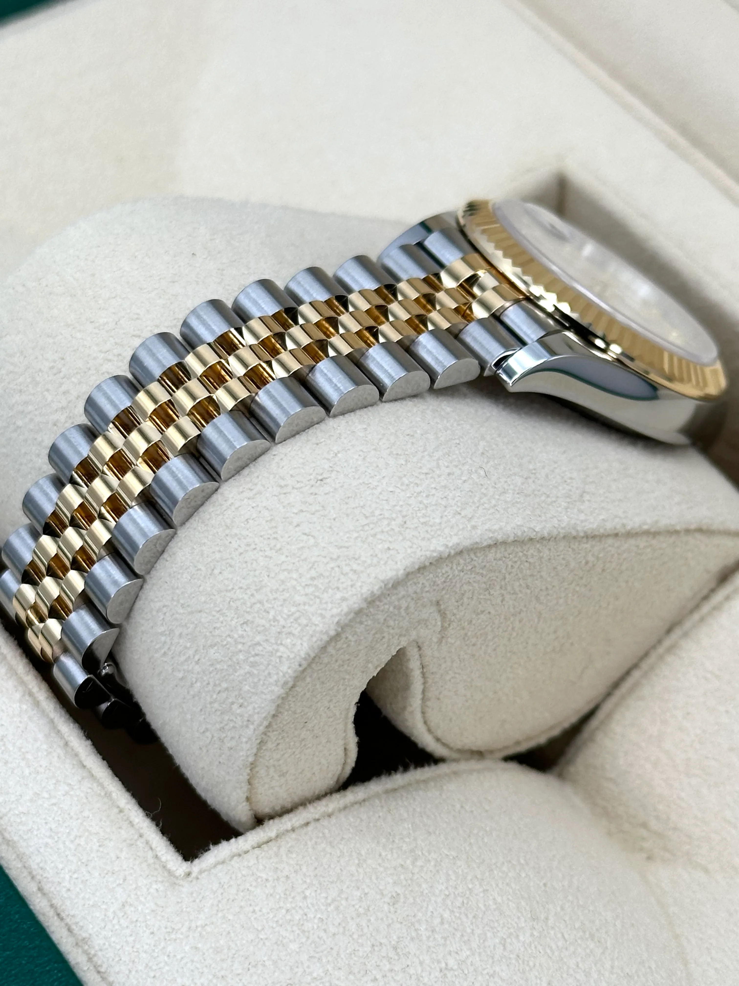 NEW 2025 Rolex Lady Datejust 31mm 278273 Two-Tone Silver Diamond Dial - Image 7