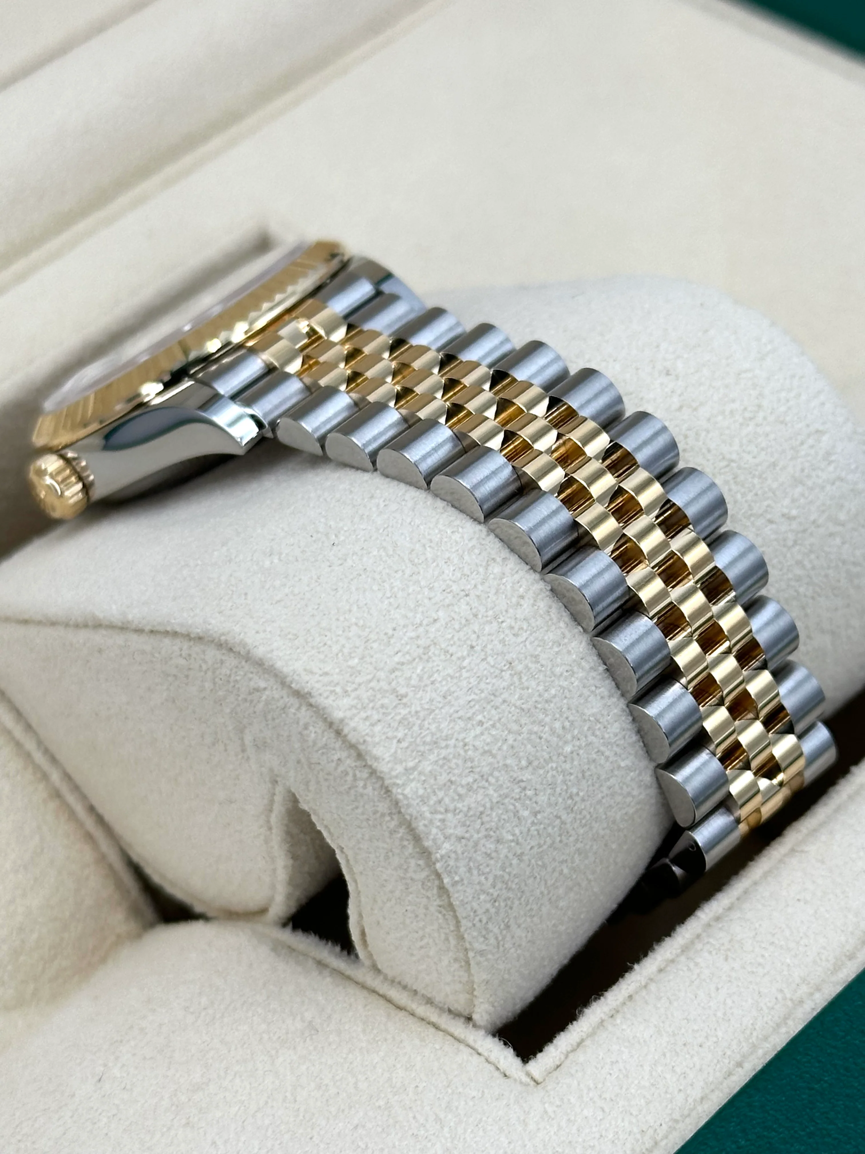 NEW 2025 Rolex Lady Datejust 31mm 278273 Two-Tone Silver Diamond Dial - Image 8