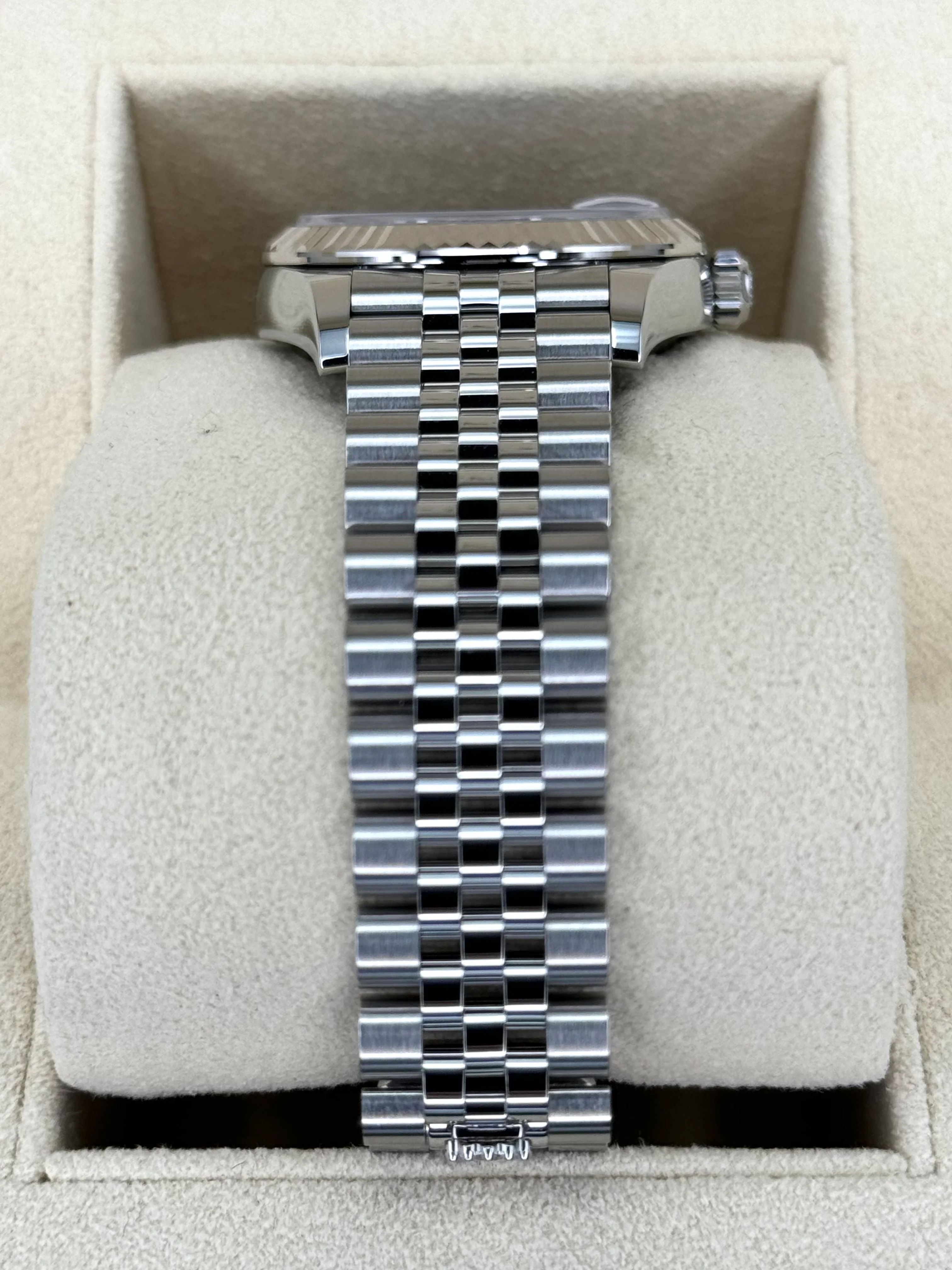 NEW 2025 Rolex Datejust 31mm 278274 Stainless Steel Jubilee Floral Dial - Image 3