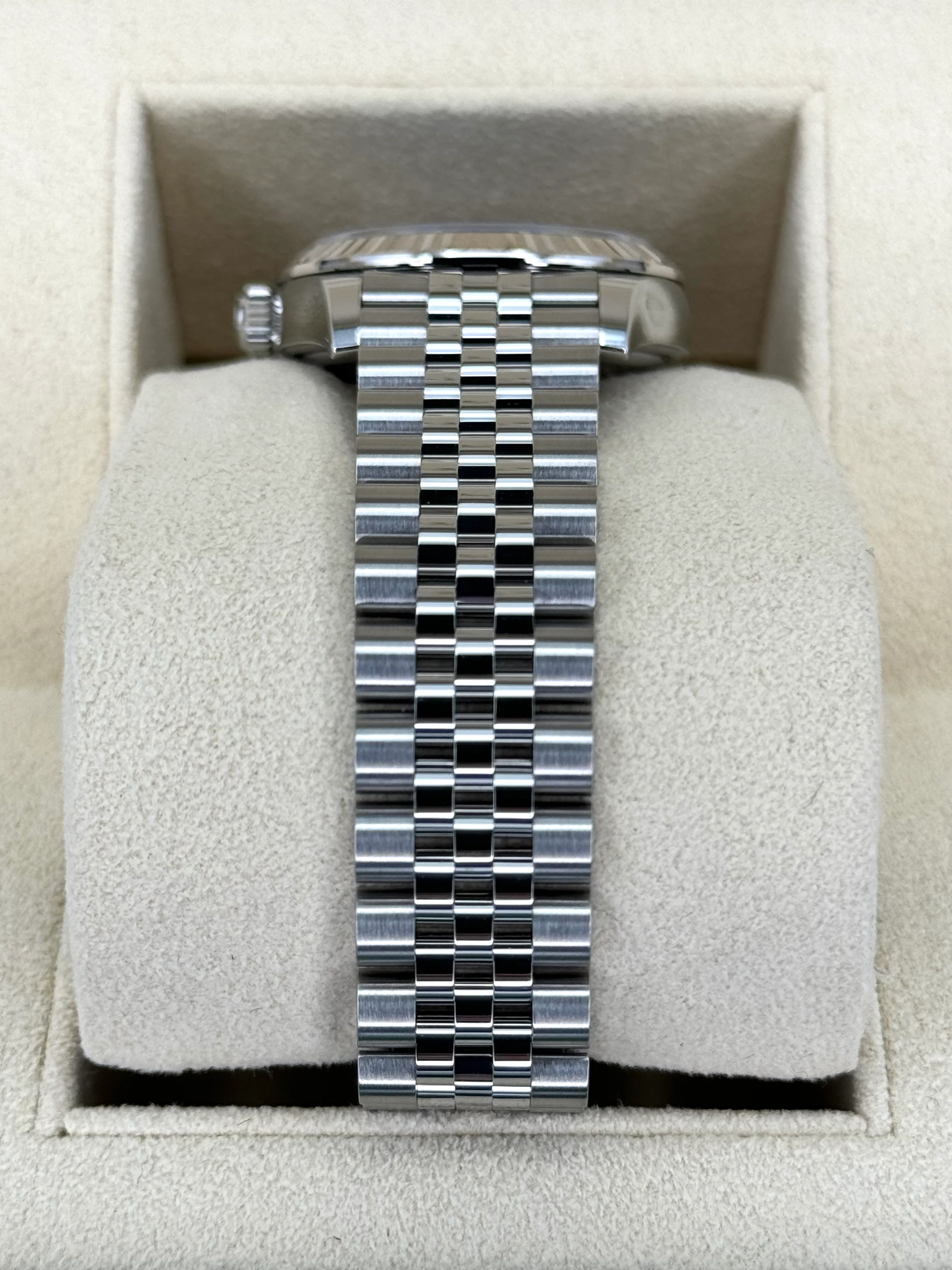NEW 2025 Rolex Datejust 31mm 278274 Stainless Steel Jubilee Floral Dial - Image 4