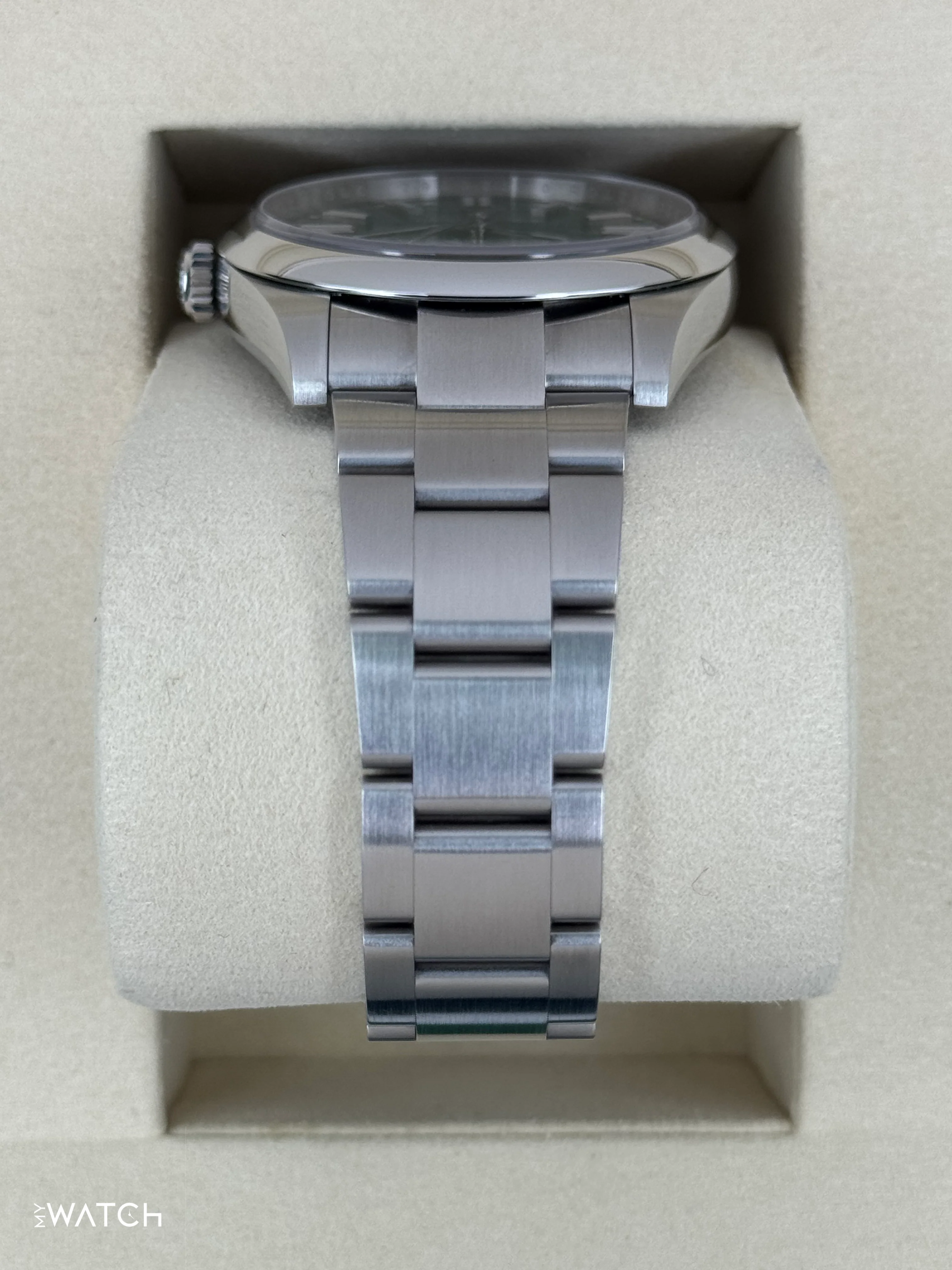 NEW 2025 Rolex Oyster Perpetual 41mm 124300 Green Dial - Image 4