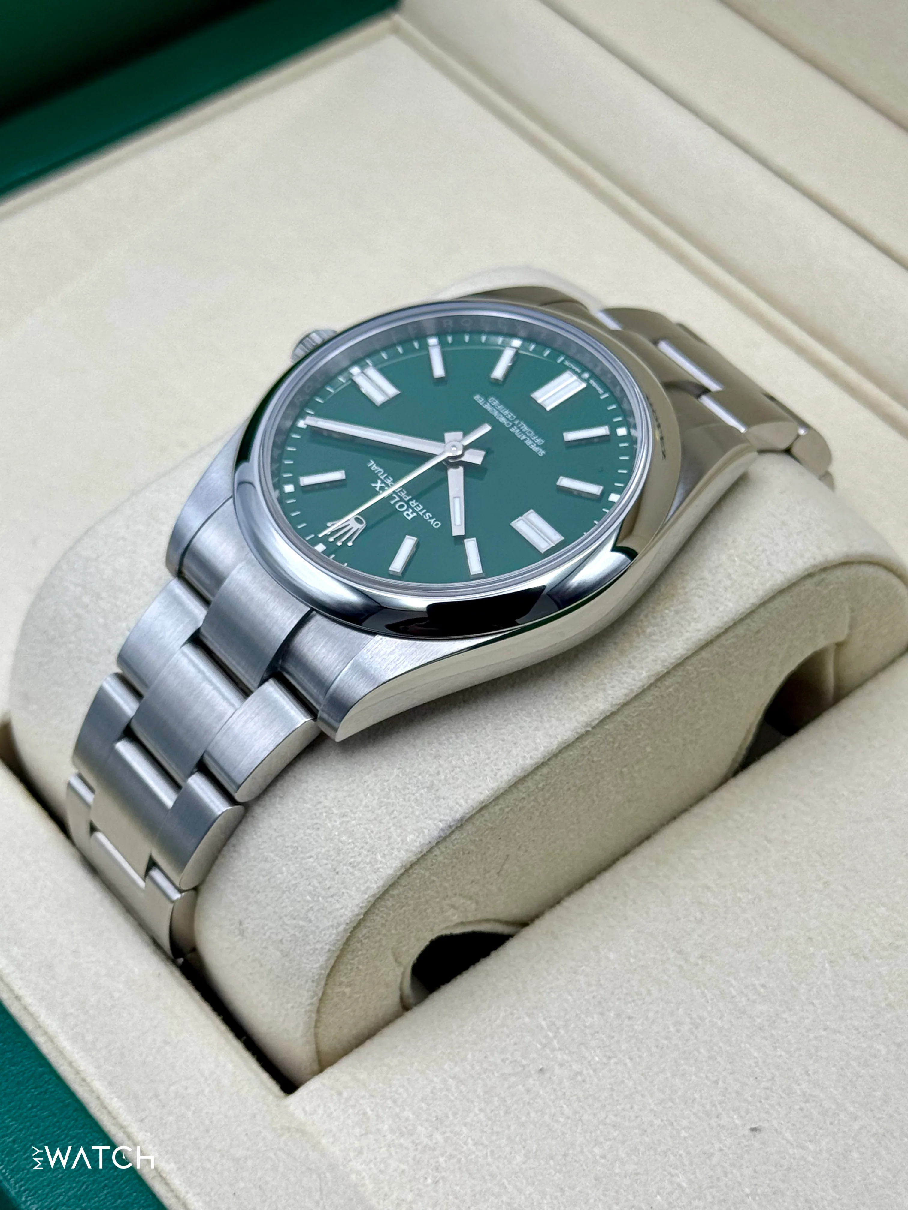 NEW 2025 Rolex Oyster Perpetual 41mm 124300 Green Dial - Image 7