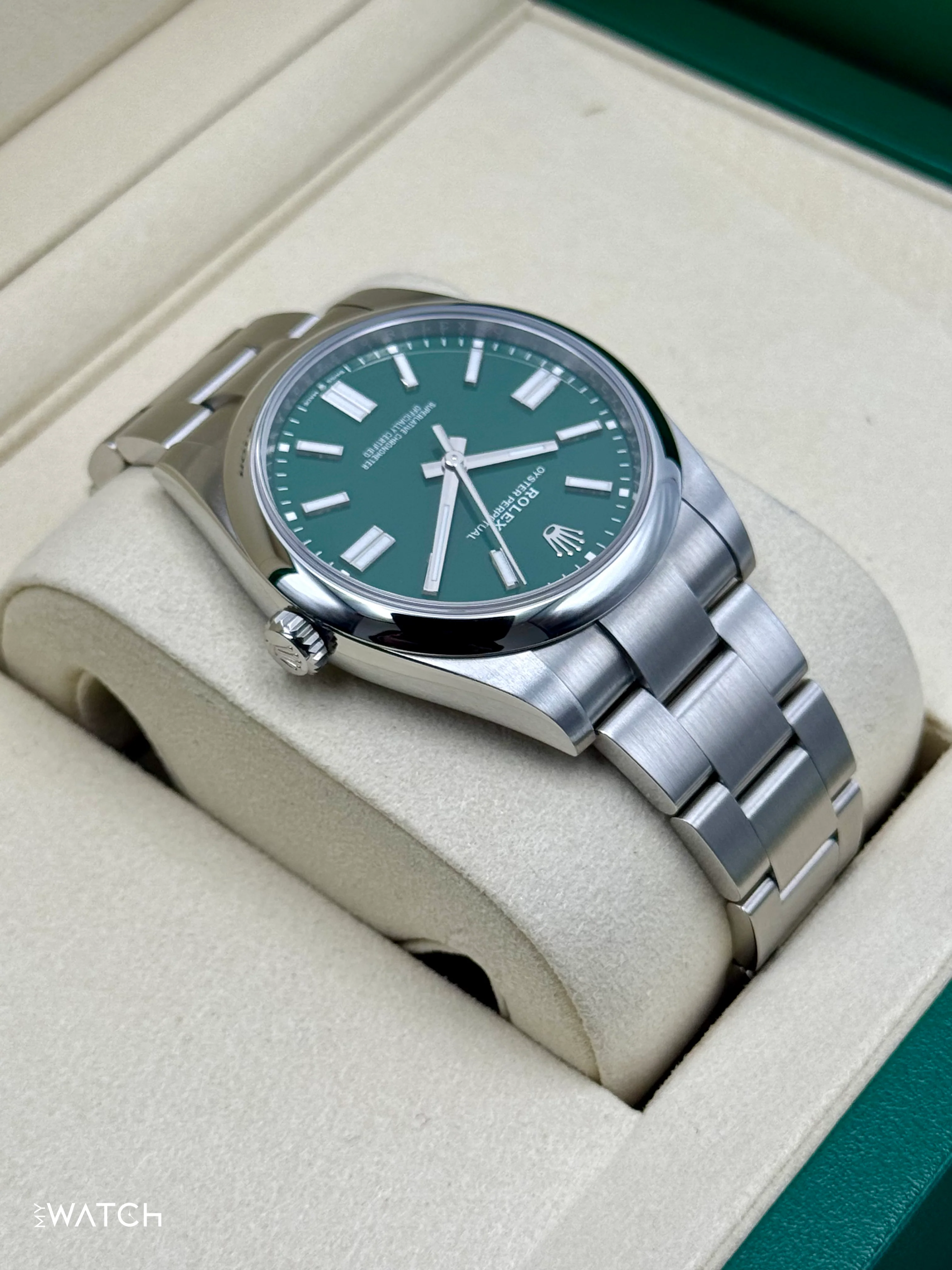 NEW 2025 Rolex Oyster Perpetual 41mm 124300 Green Dial - Image 8